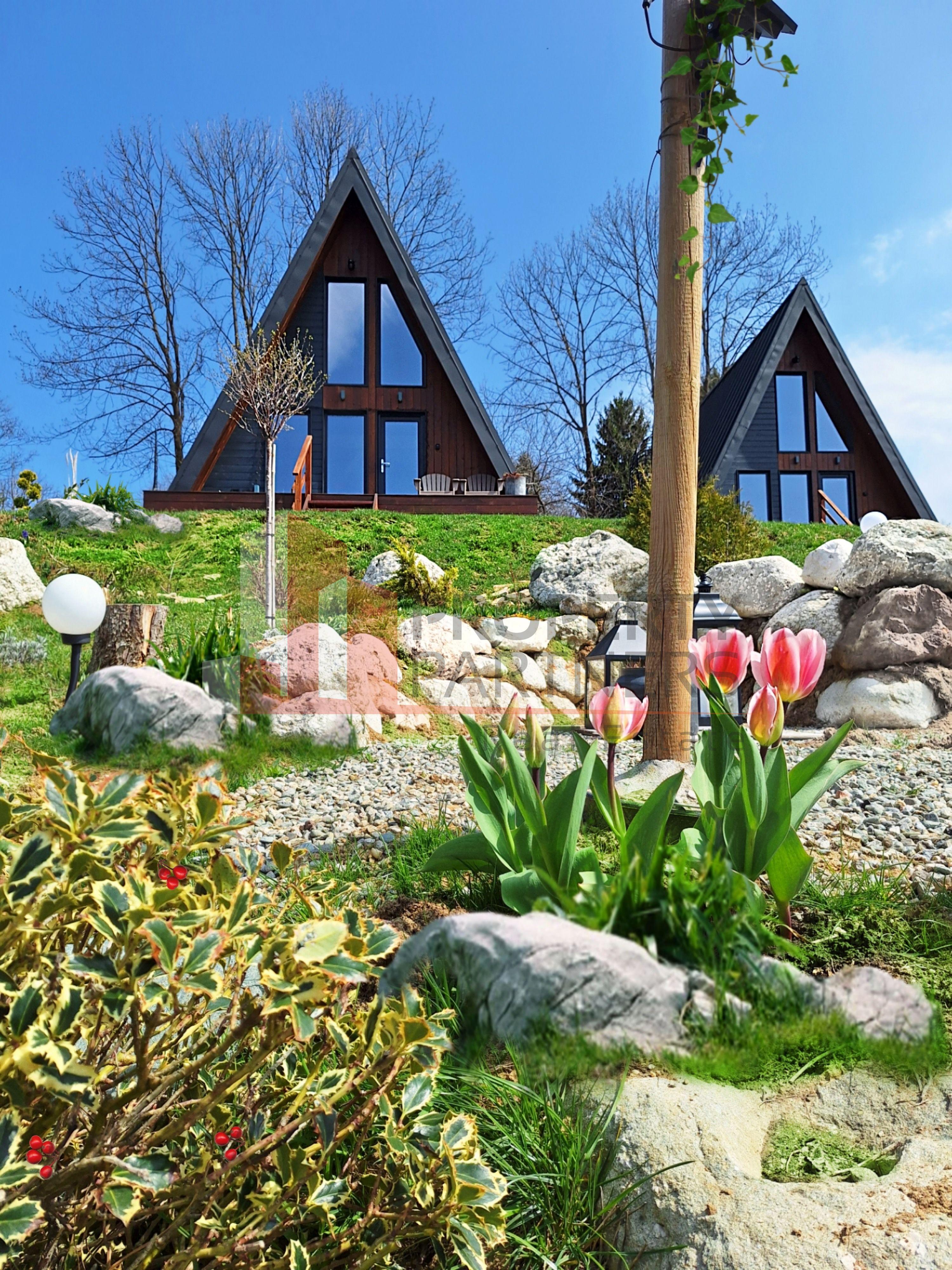 2 A-Frame | Bran Sohodol| 2 cabane | Teren 3.812 mp | Operațional | - 10