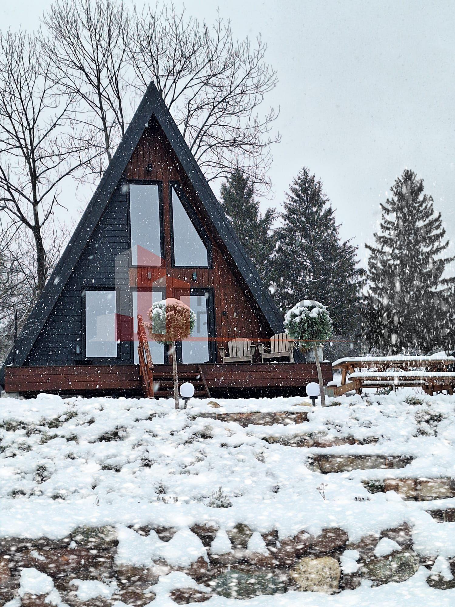 2 A-Frame | Bran Sohodol| 2 cabane | Teren 3.812 mp | Operațional | - 9