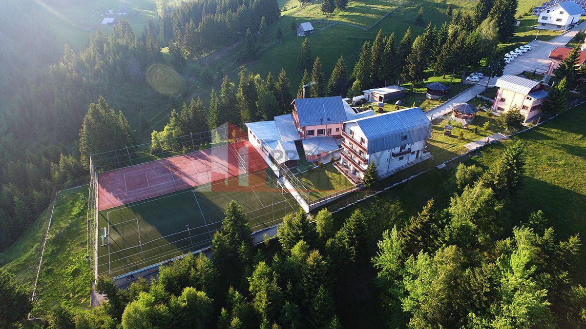 Resort 4 Stele de Vânzare | Fundata Brașov | 45.000mp | 43 Unități | - 4