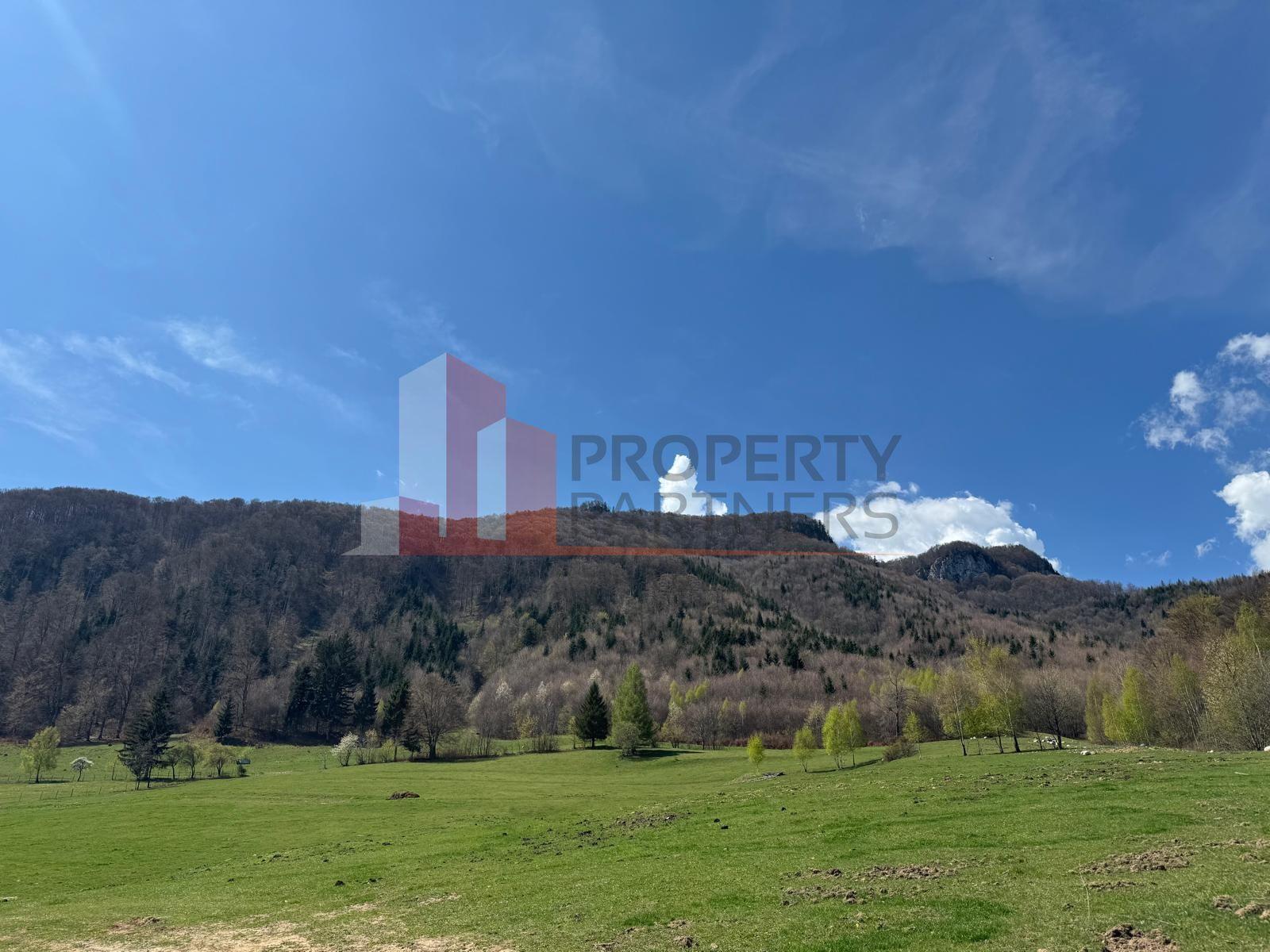 Terenuri Bran - Predelut Priveliște către Bucegi și Postăvaru - 15