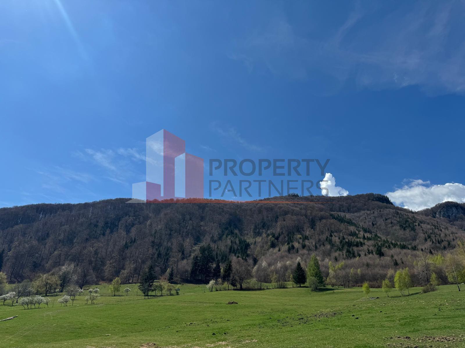 Terenuri Bran - Predelut Priveliște către Bucegi și Postăvaru - 13