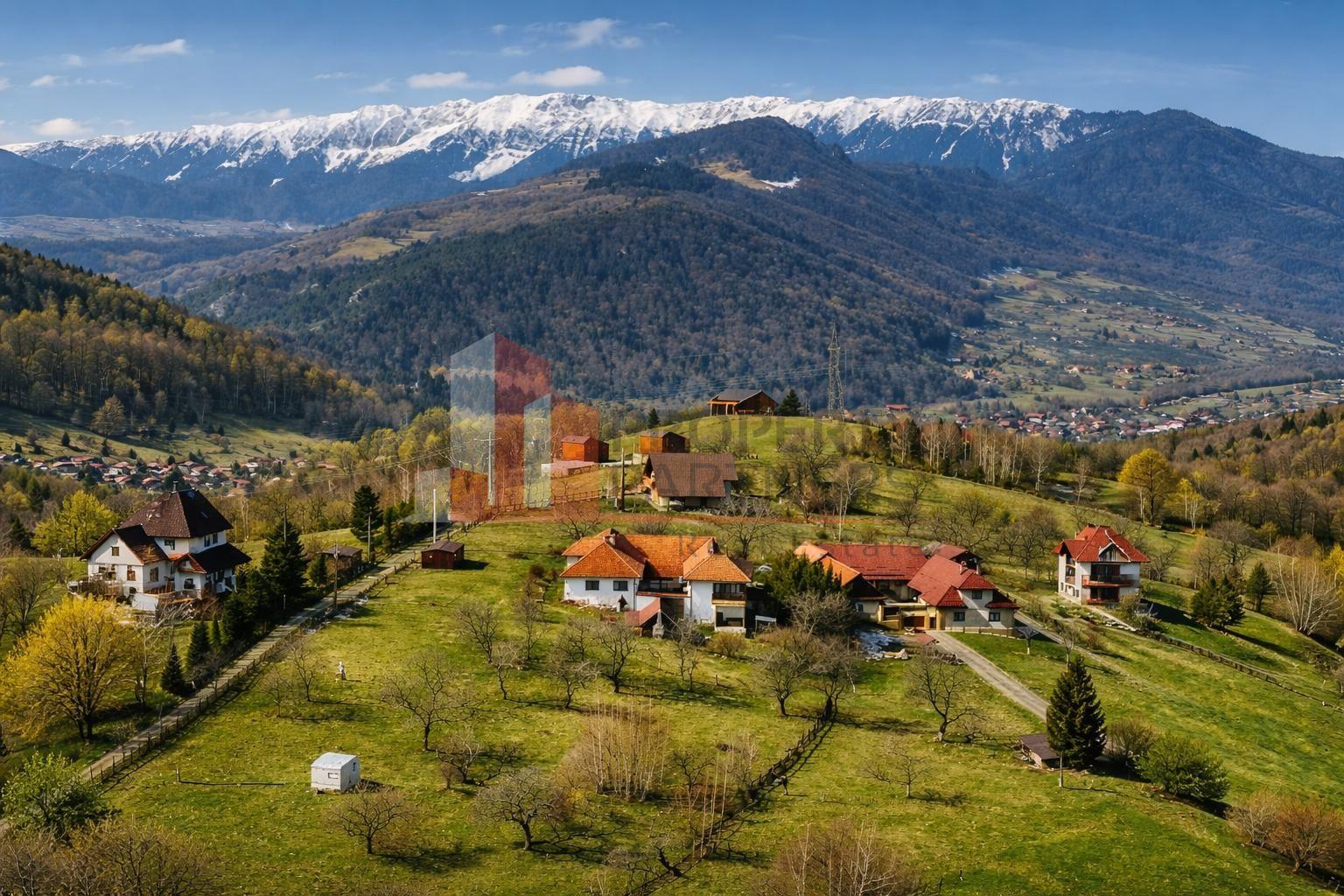 Casă tradițională cu 1800 mp teren în Sohodol, Bran | Priveliște superba - 1