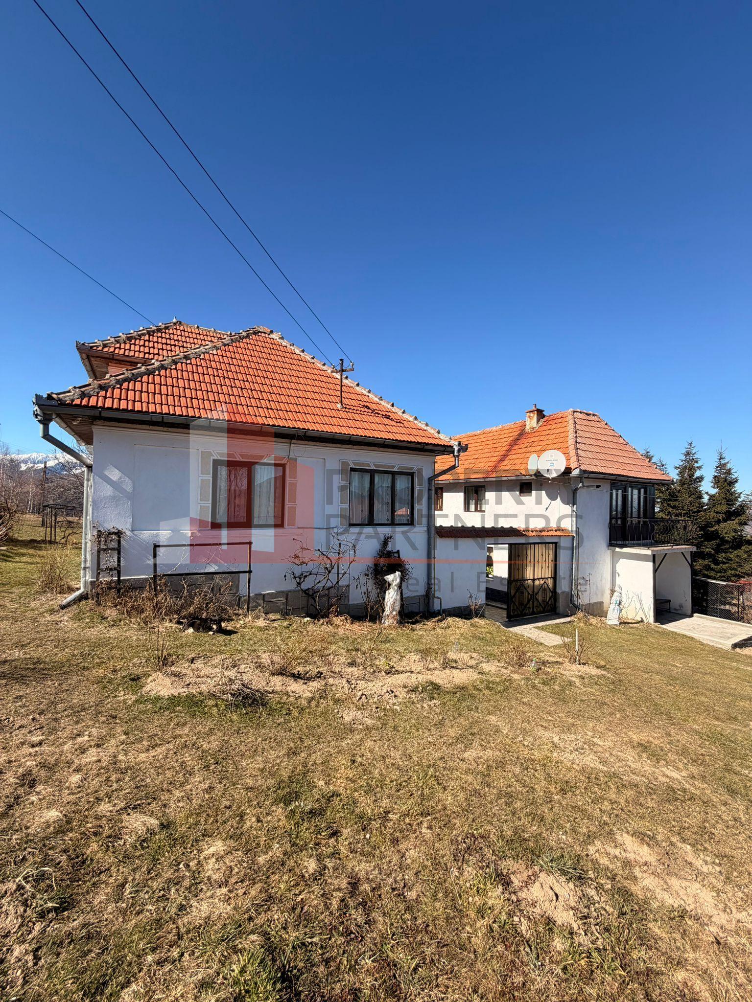 Casă tradițională cu 1800 mp teren în Sohodol, Bran | Priveliște superba - 3