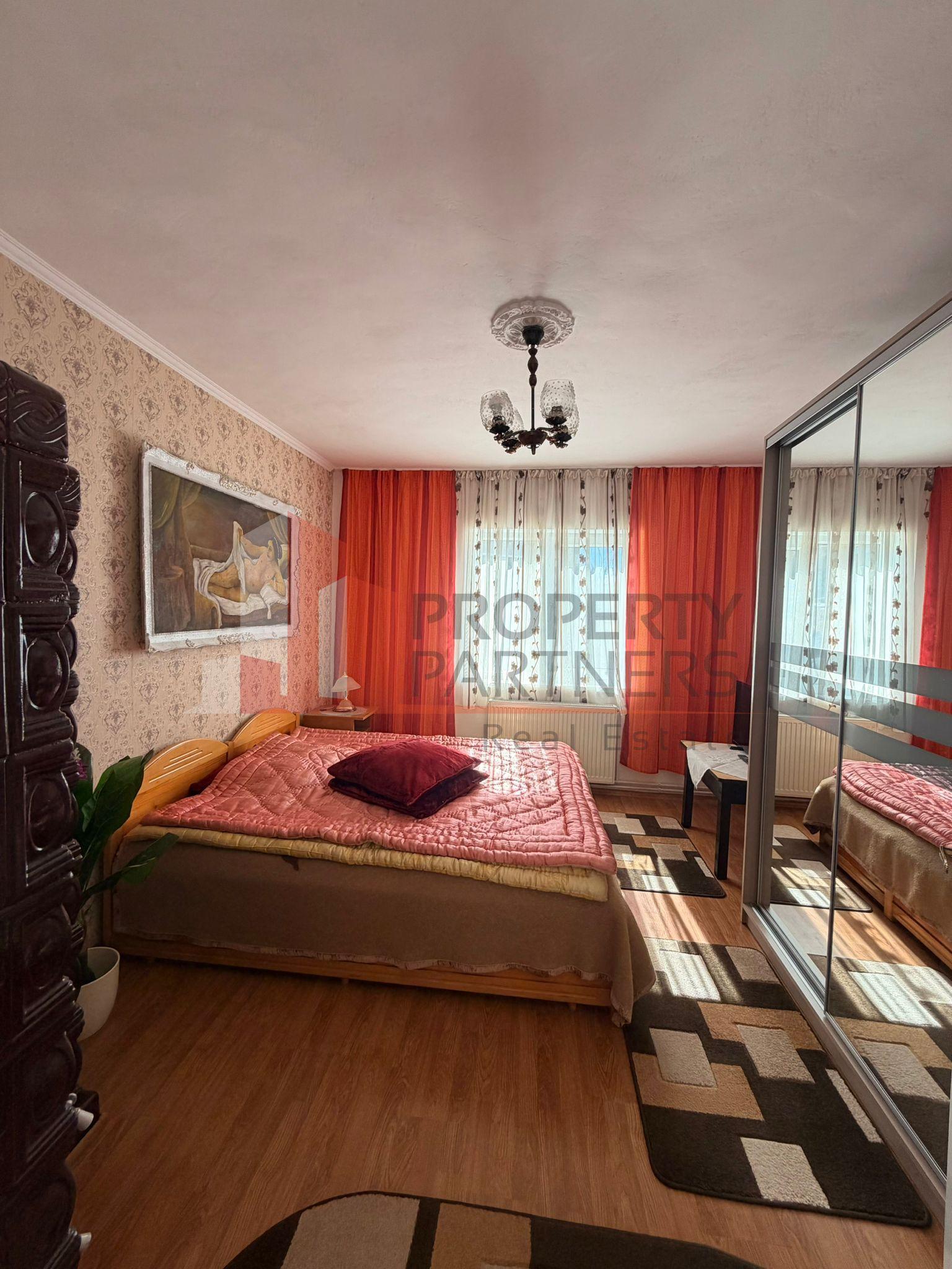 Casă tradițională cu 1800 mp teren în Sohodol, Bran | Priveliște superba - 16