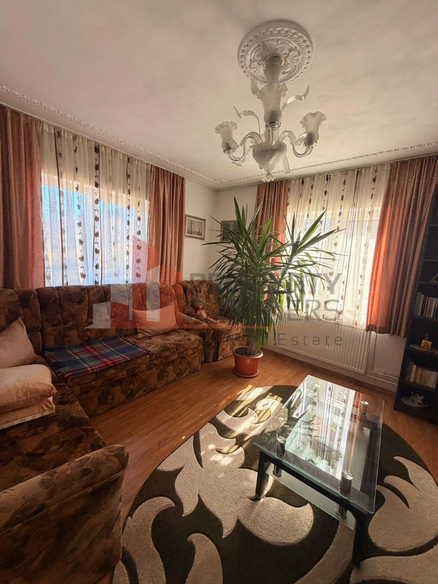 Casă tradițională cu 1800 mp teren în Sohodol, Bran | Priveliște superba - 14