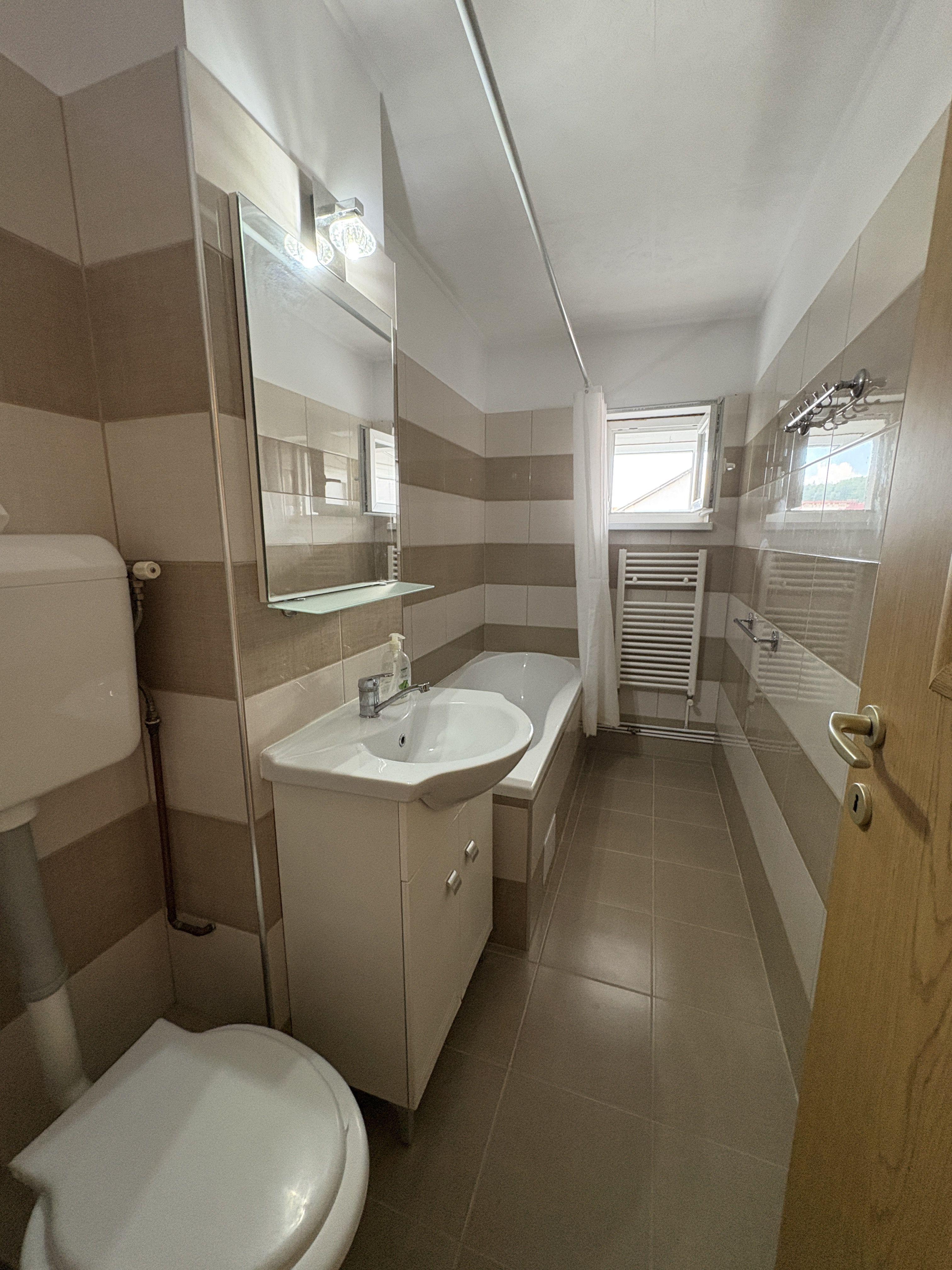 Apartament cu trei camere cartier Racadau - 6