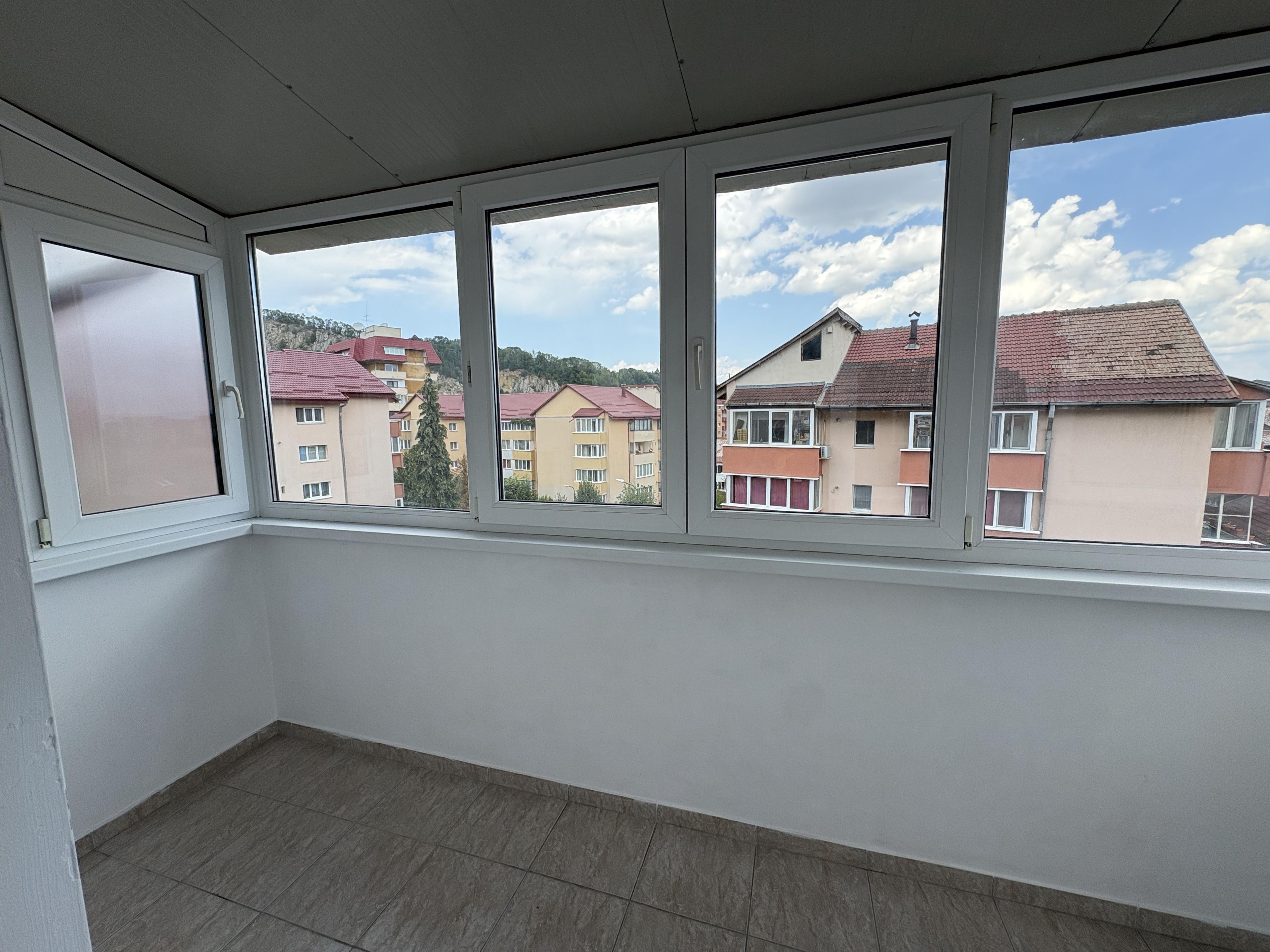 Apartament cu trei camere cartier Racadau - 5