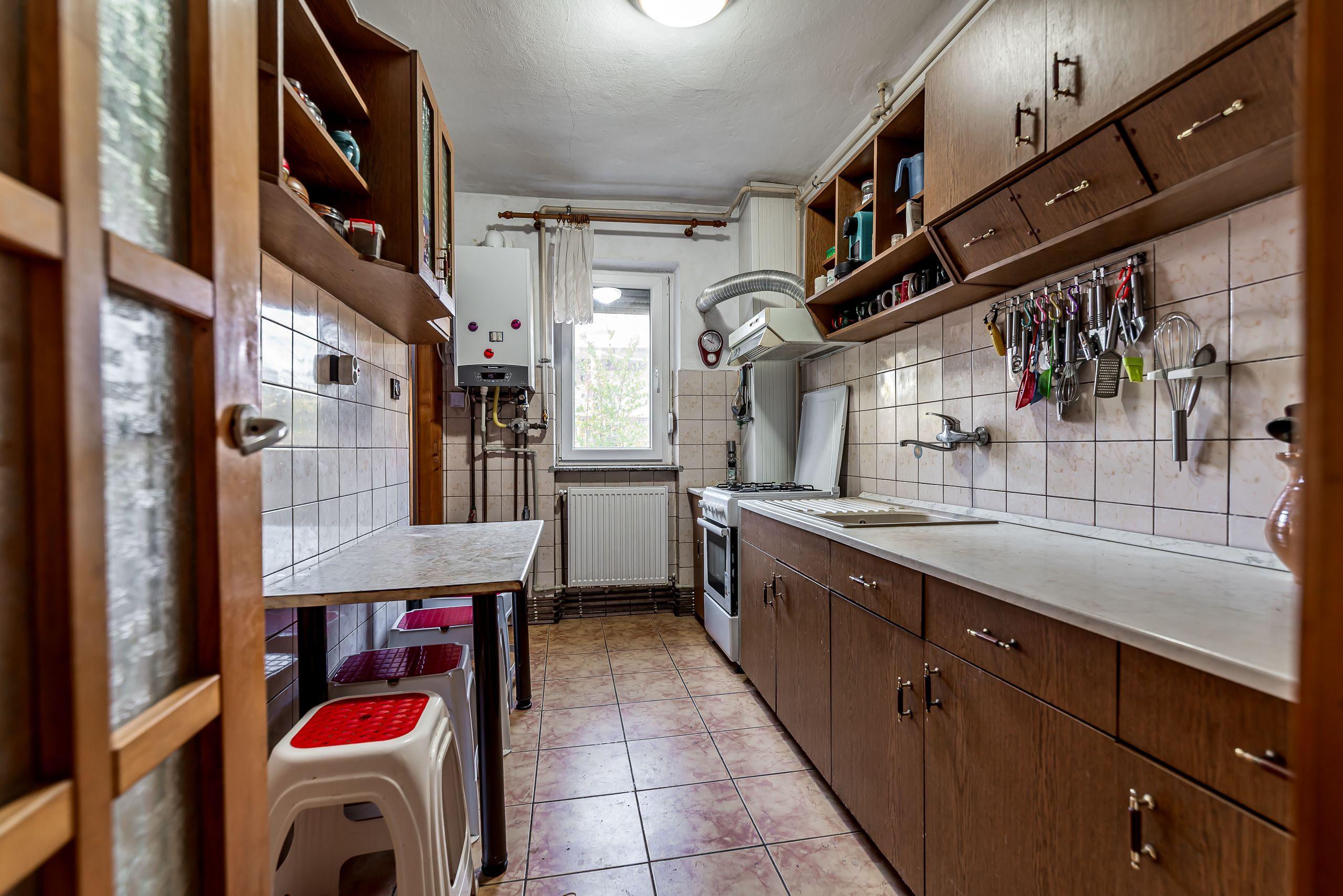 Apartament 3 camere - parter - str. Petru Rares, Gradiste - COMISION 0 - 3