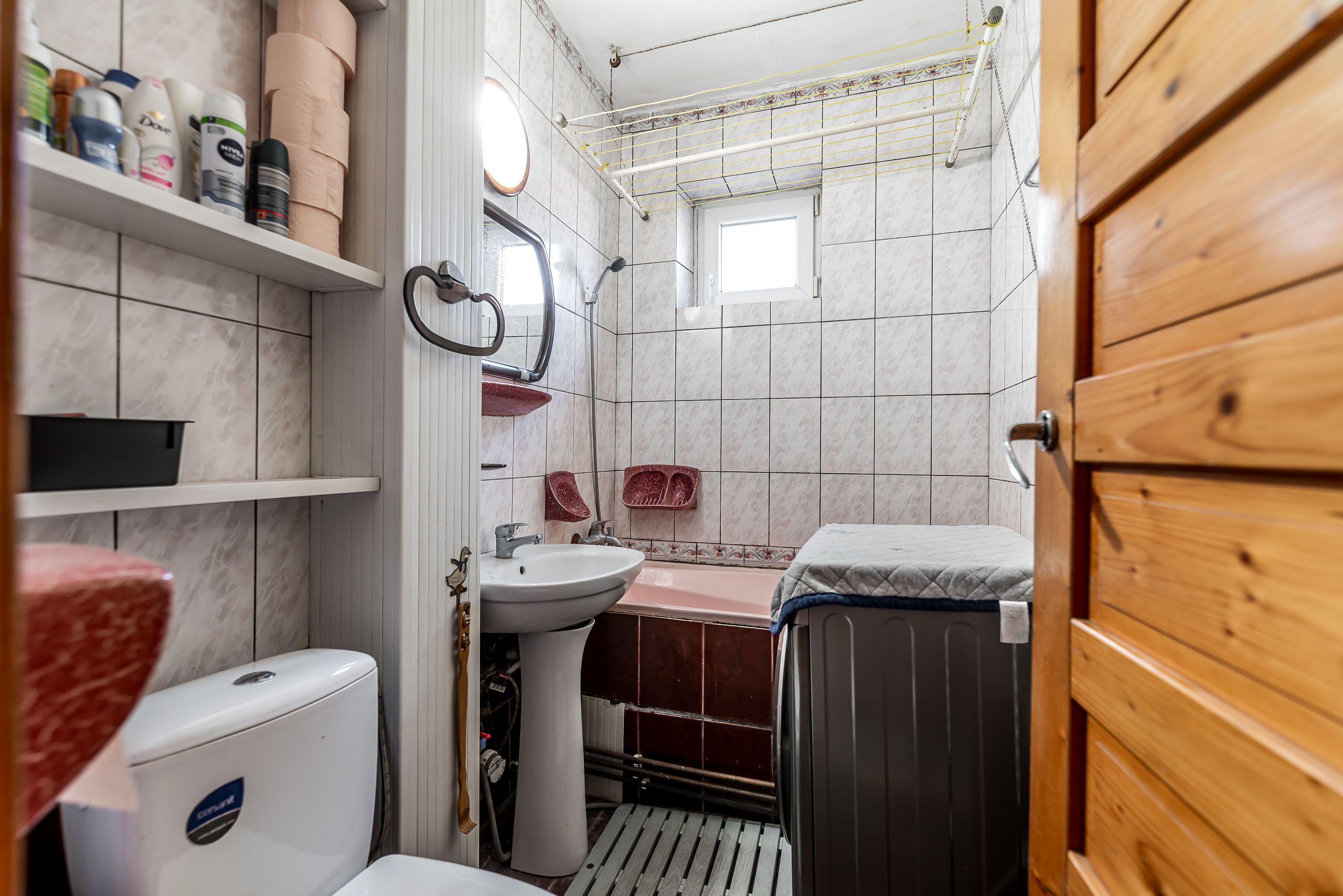 Apartament 3 camere - parter - str. Petru Rares, Gradiste - COMISION 0 - 7