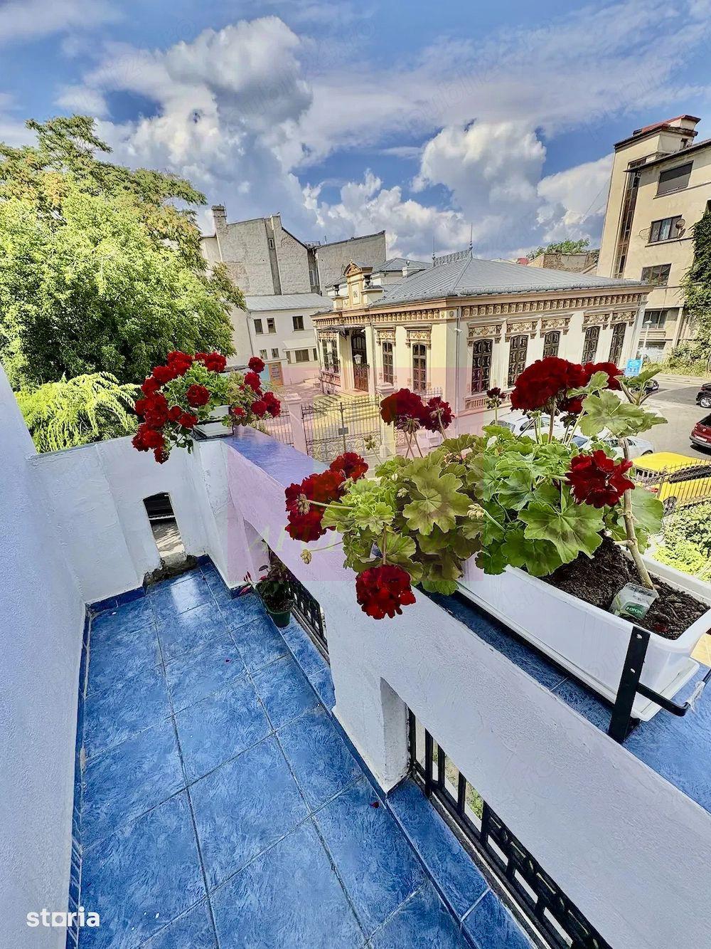 Proprietate deosebită în centrul istoric | 4 camere si mansardă - 4