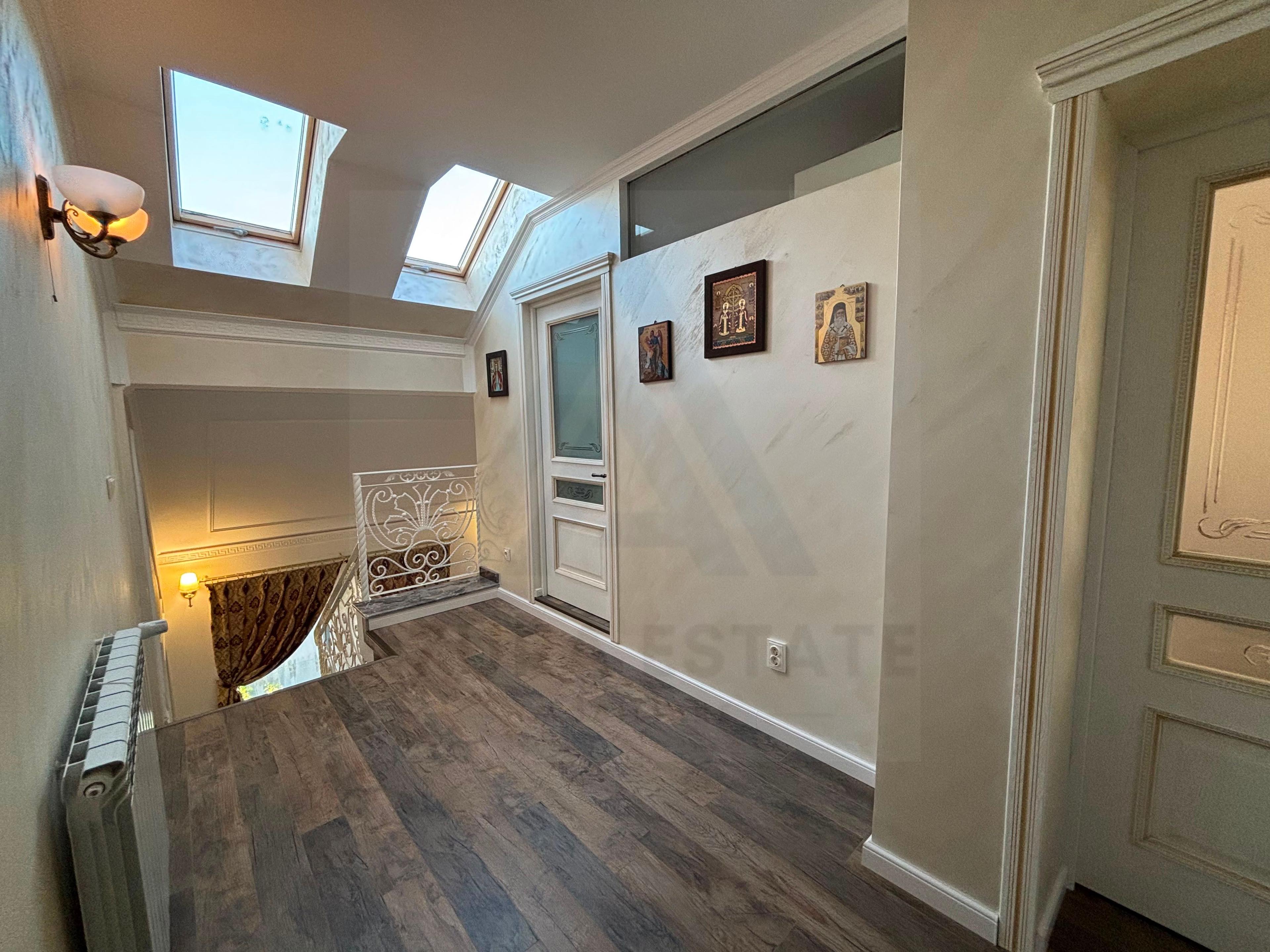 Casa individuala ultrafinisata 200 mp utili si teren 462 mp Selimbar - 21