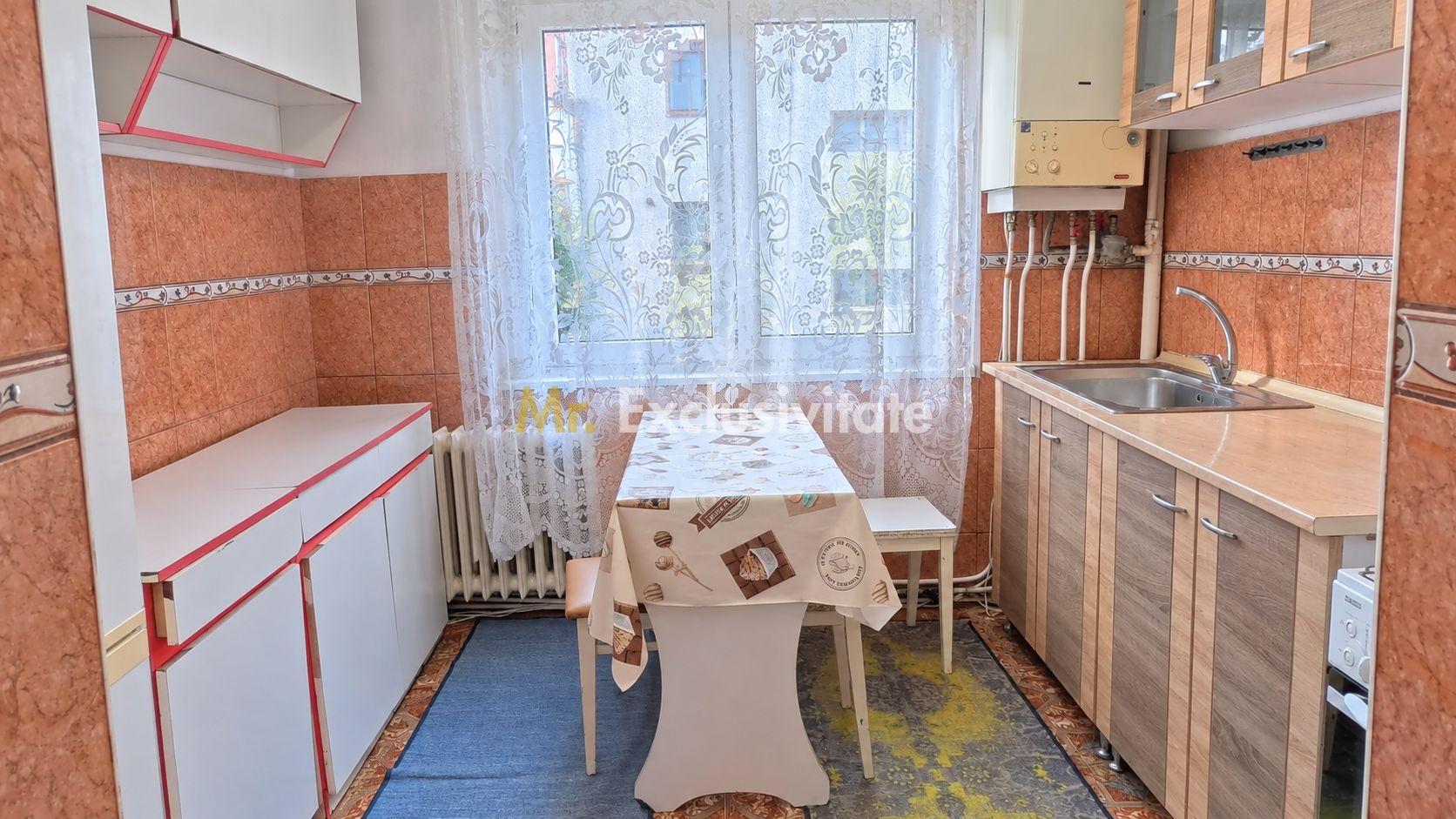 DE vanzare apartament 2 camere Micro 16 - 9
