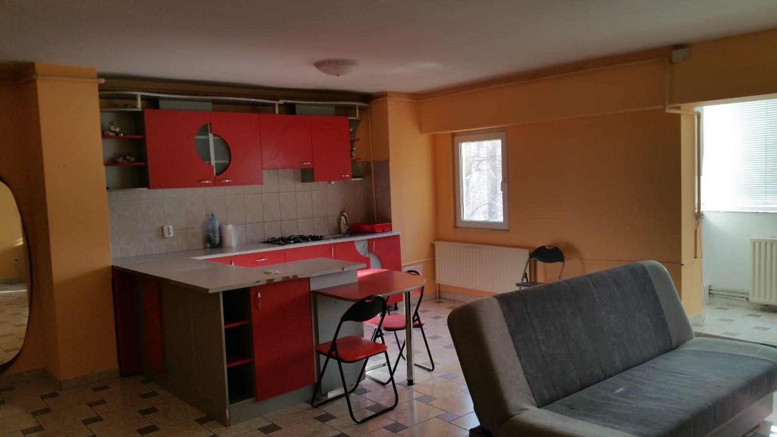 Apartament cu două camere de inchiriat zona Astra - 3