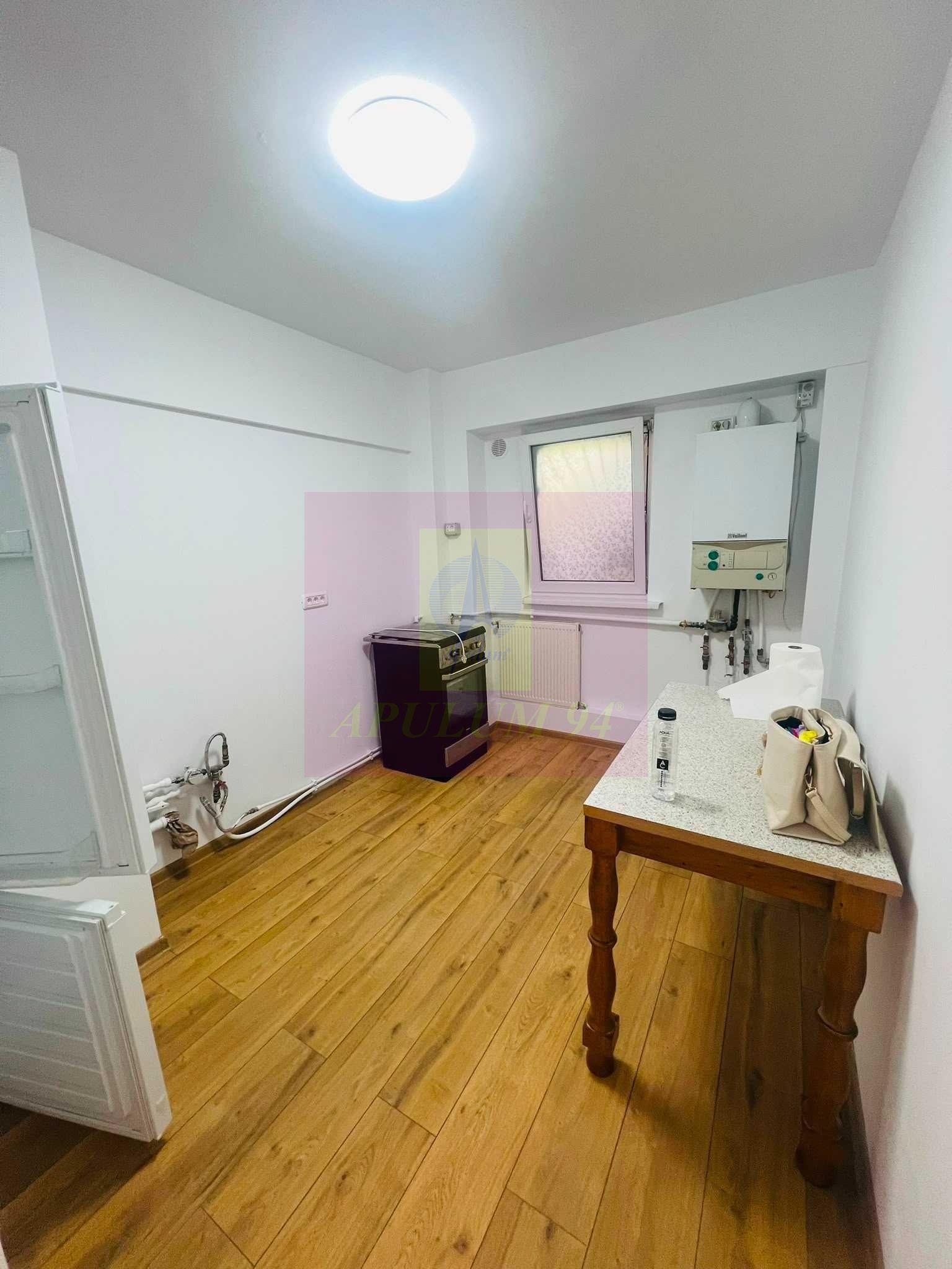 Apartament 4 camere bd Tineretului cu Centrala Termica proprie - 1