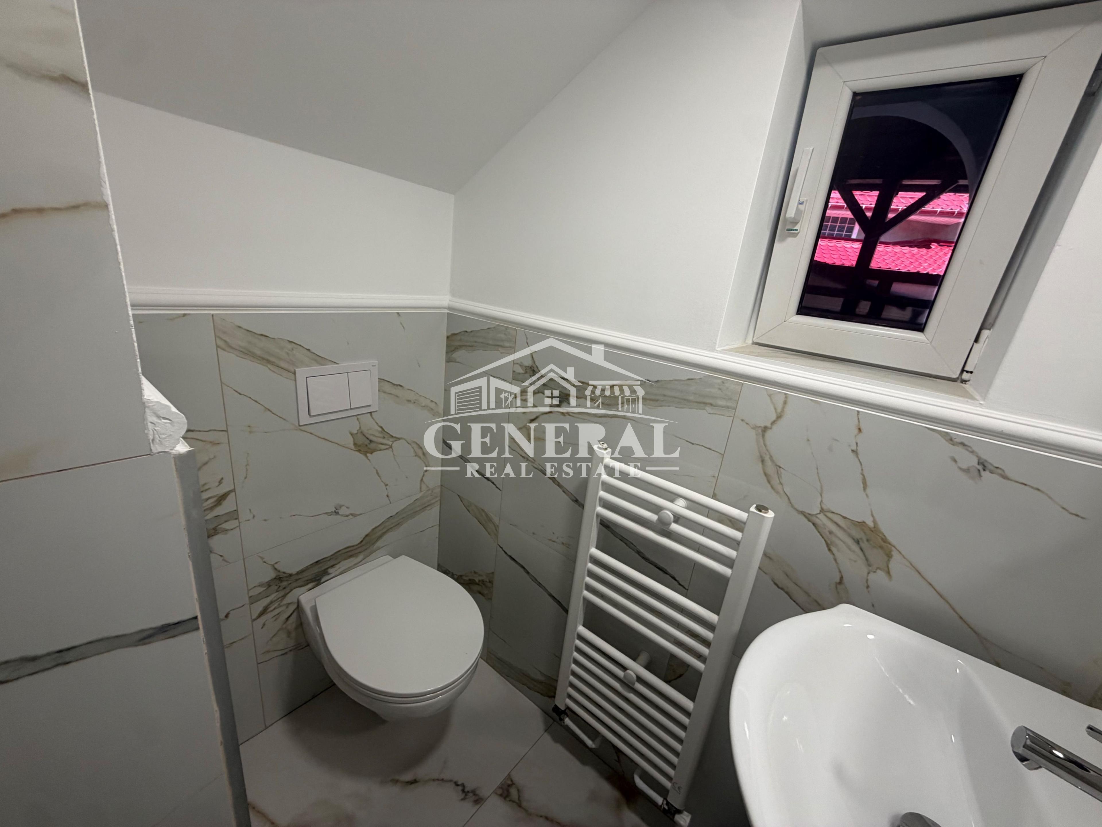 De vanzare ap. 4 camere 135m situat centrul orasului Baia Mare Renovat - 9