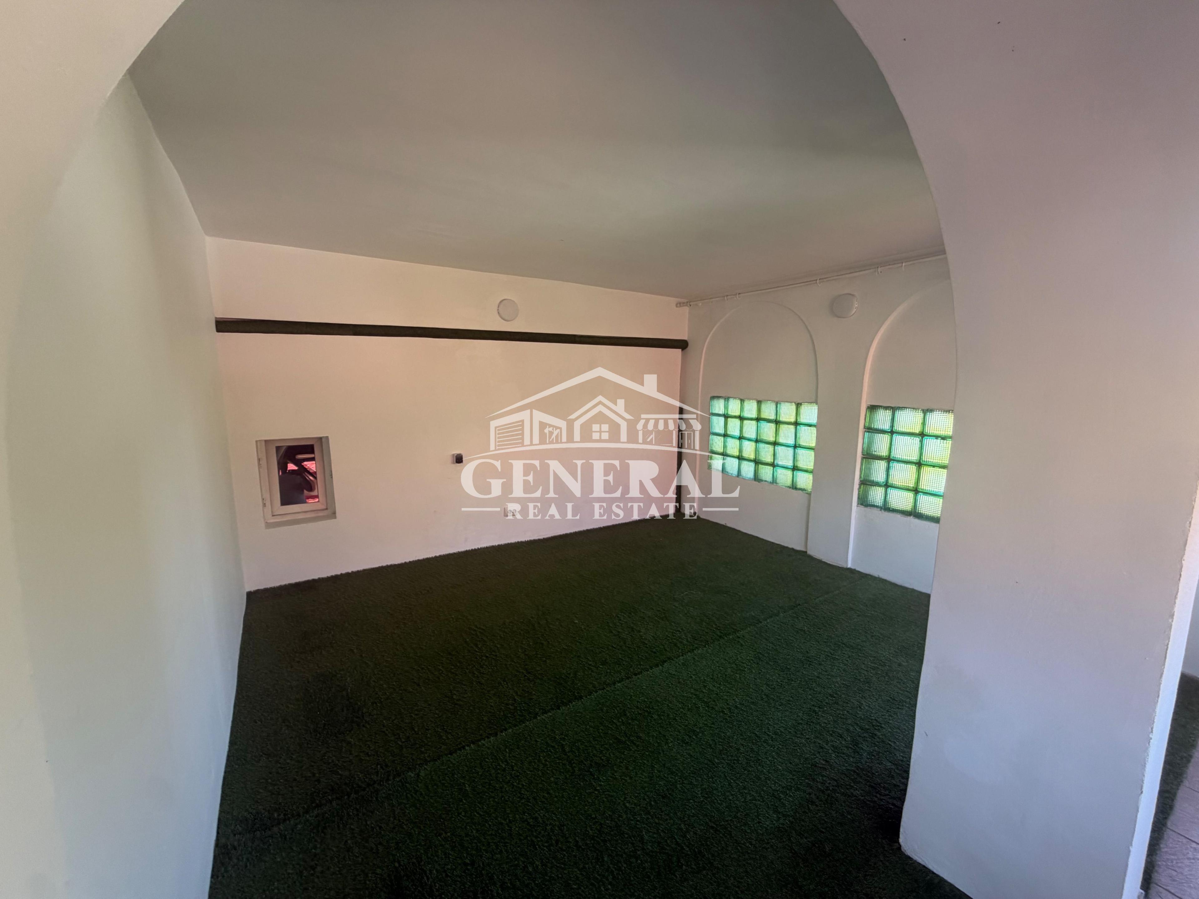 De vanzare ap. 4 camere 135m situat centrul orasului Baia Mare Renovat - 8