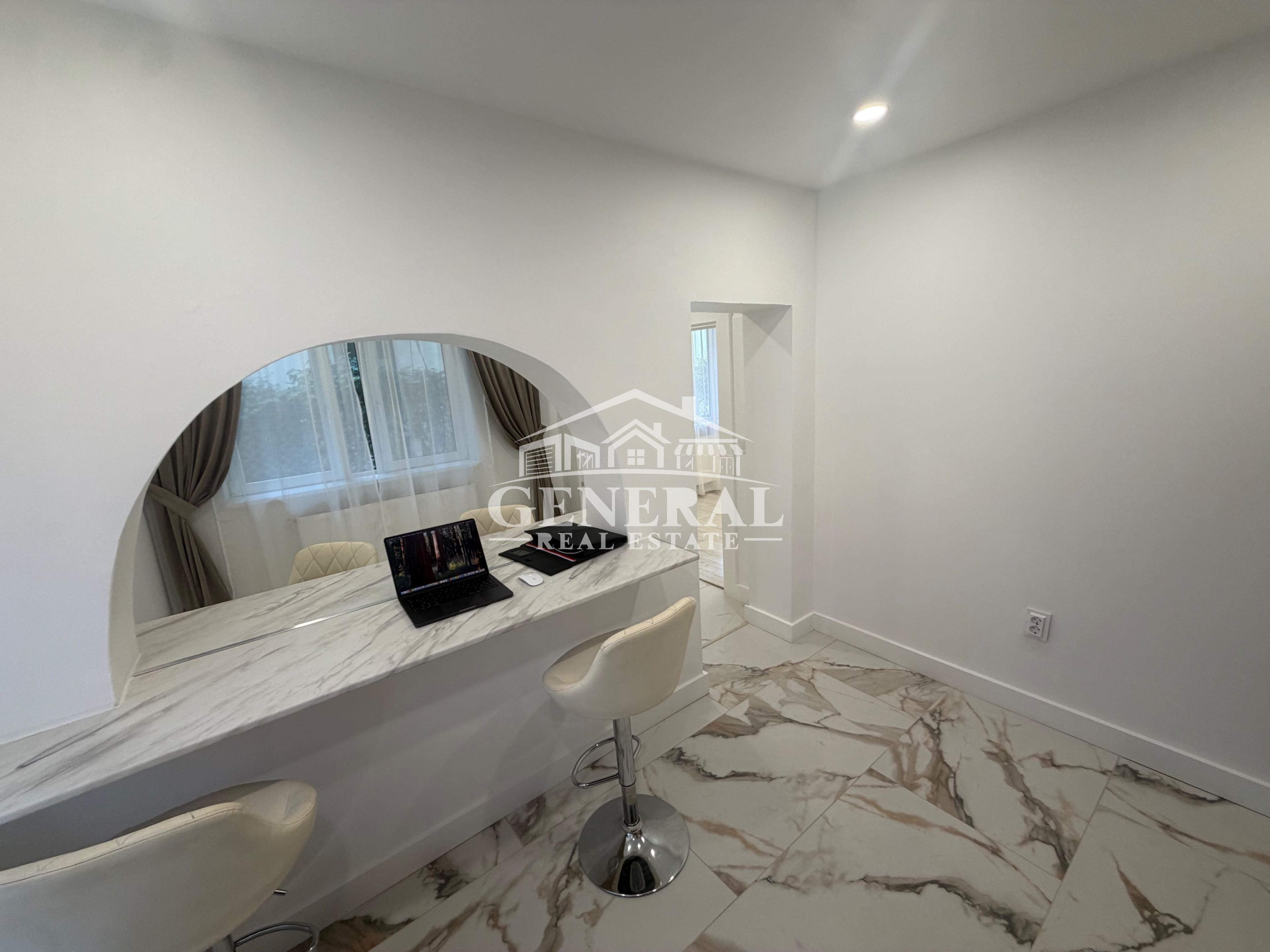 De vanzare ap. 4 camere 135m situat centrul orasului Baia Mare Renovat - 1