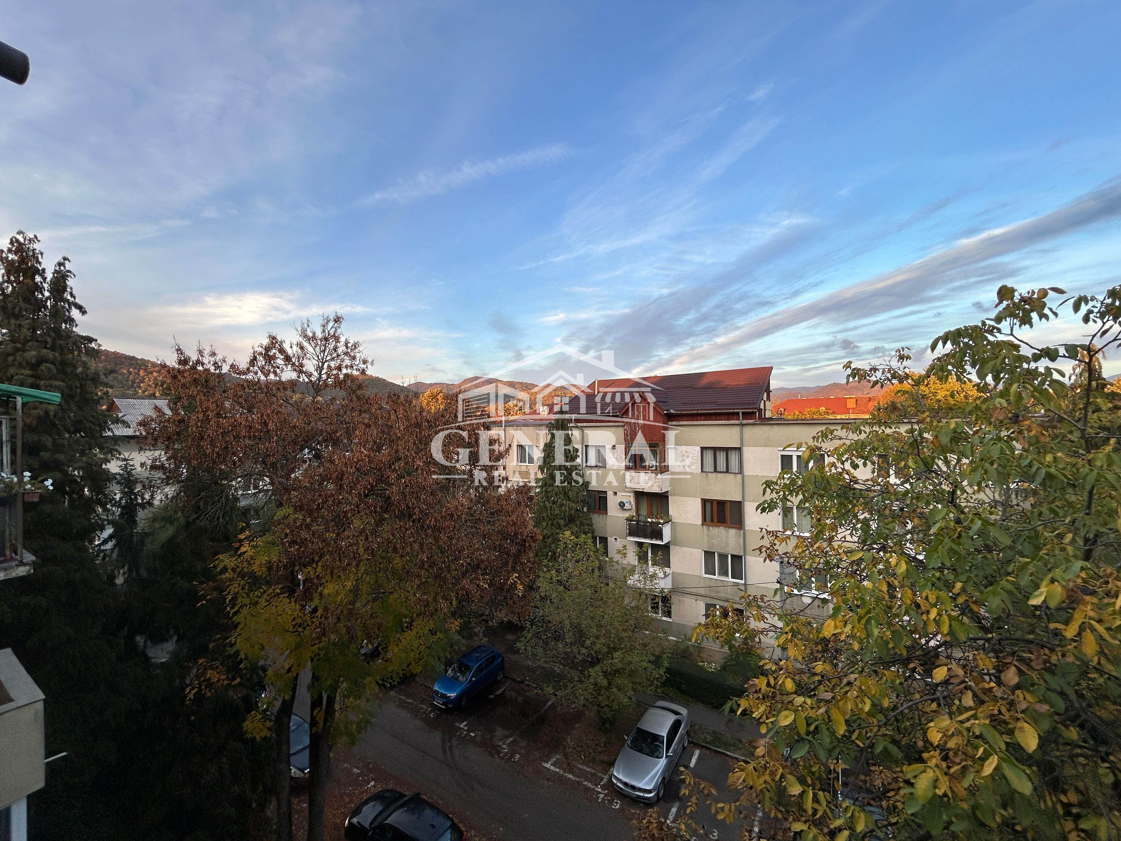 Va propunem spre vanzare un apartament cu 3 camere str. Aviatorilor - 11