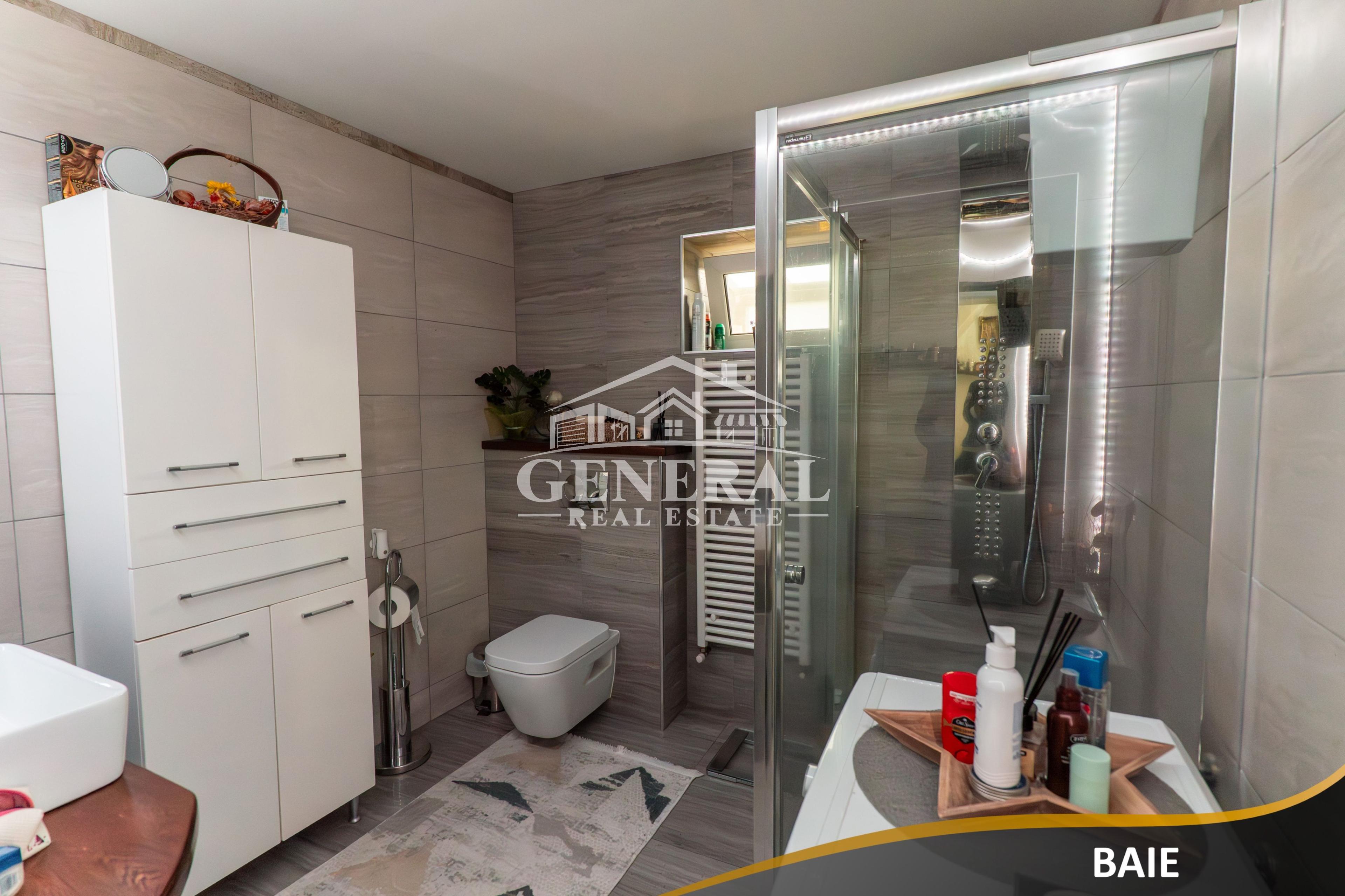 Casa de vanzare zona centrala in Baia Mare 200m2 casa si 420 teren - 11