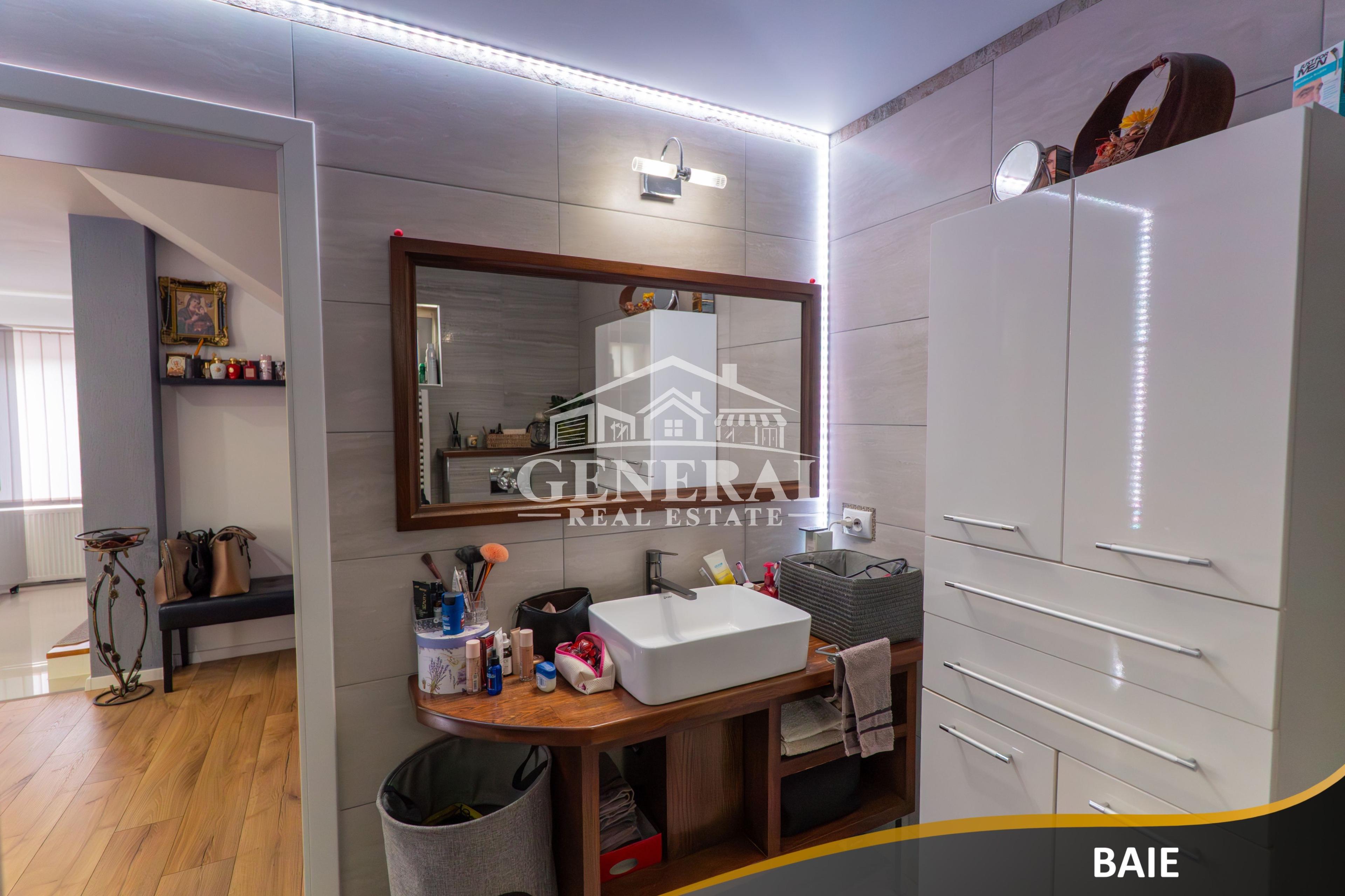 Casa de vanzare zona centrala in Baia Mare 200m2 casa si 420 teren - 8
