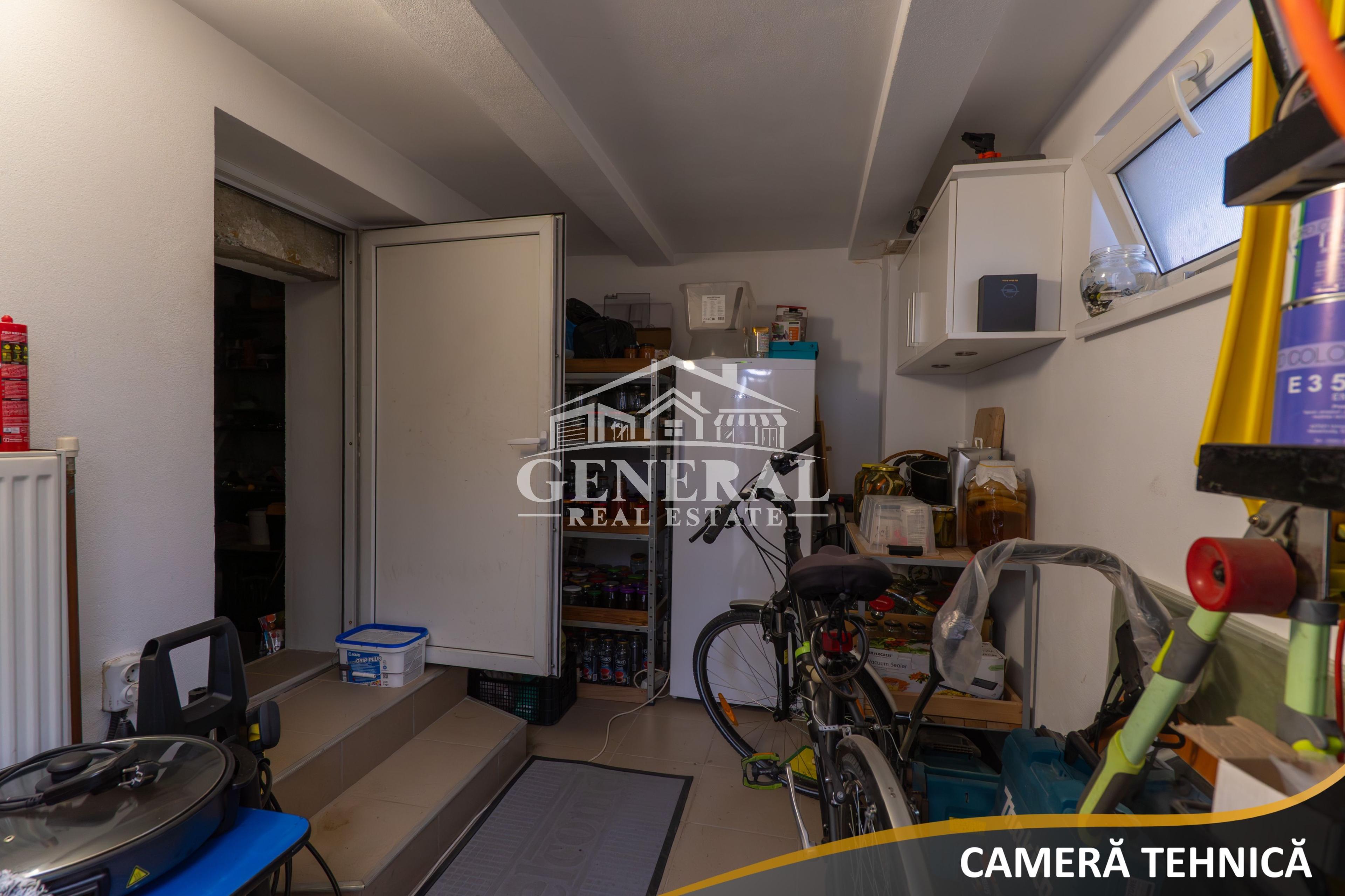 Casa de vanzare zona centrala in Baia Mare 200m2 casa si 420 teren - 24
