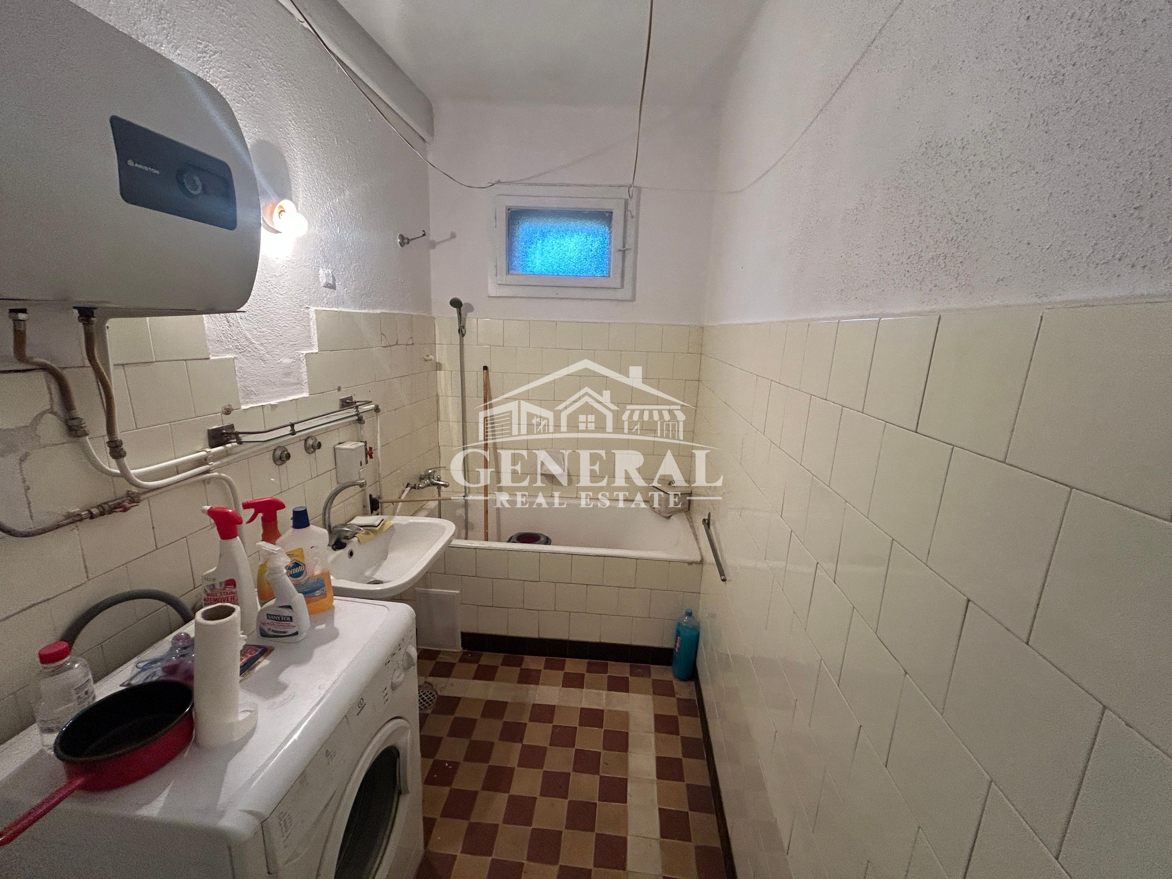 Casa de vanzare in centrul orasului Baia Mare 100m2 casa si 421 teren - 10