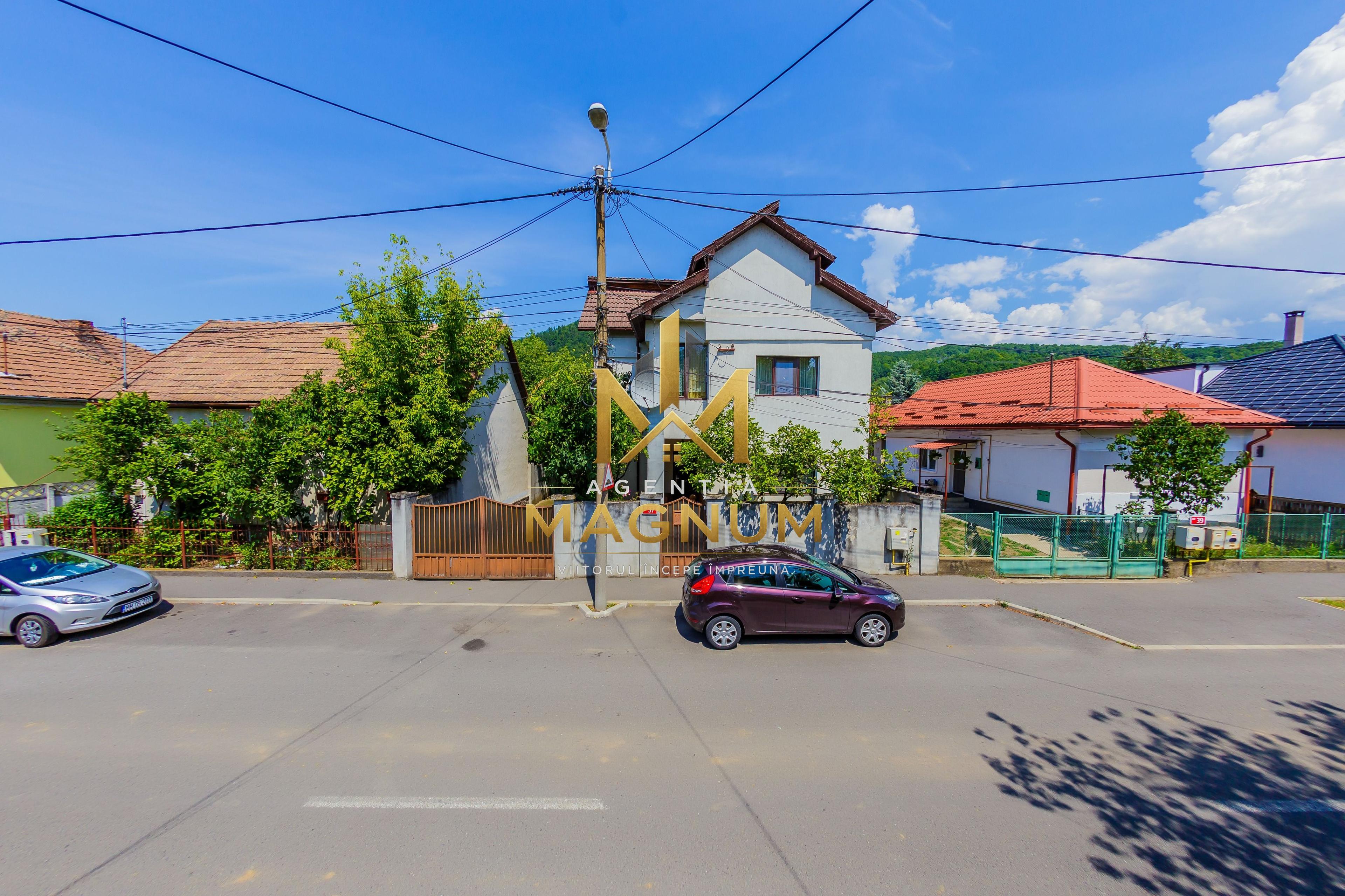 Casă P+1 de vânzare - 13