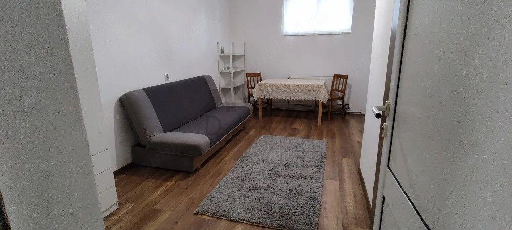 Garsoniera de închiriat zona 7 Noiembrie, aproape de UMF, spitalul Nou - 1