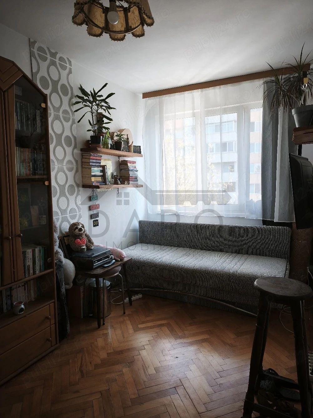 vând apartament cu 3 camere in Tudor zona Fortuna - 4