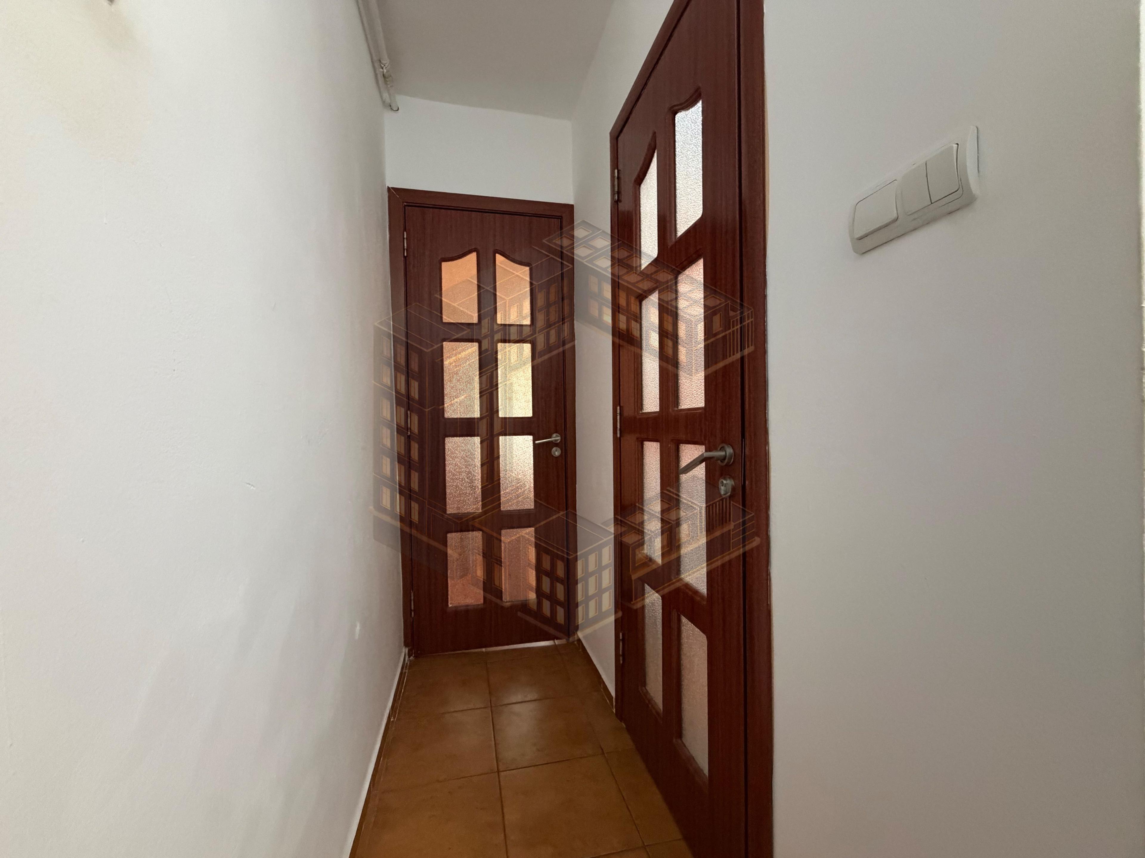 Apartament cu o cameră de vânzare, renovat, mobilat, zona Girocului, T - 9