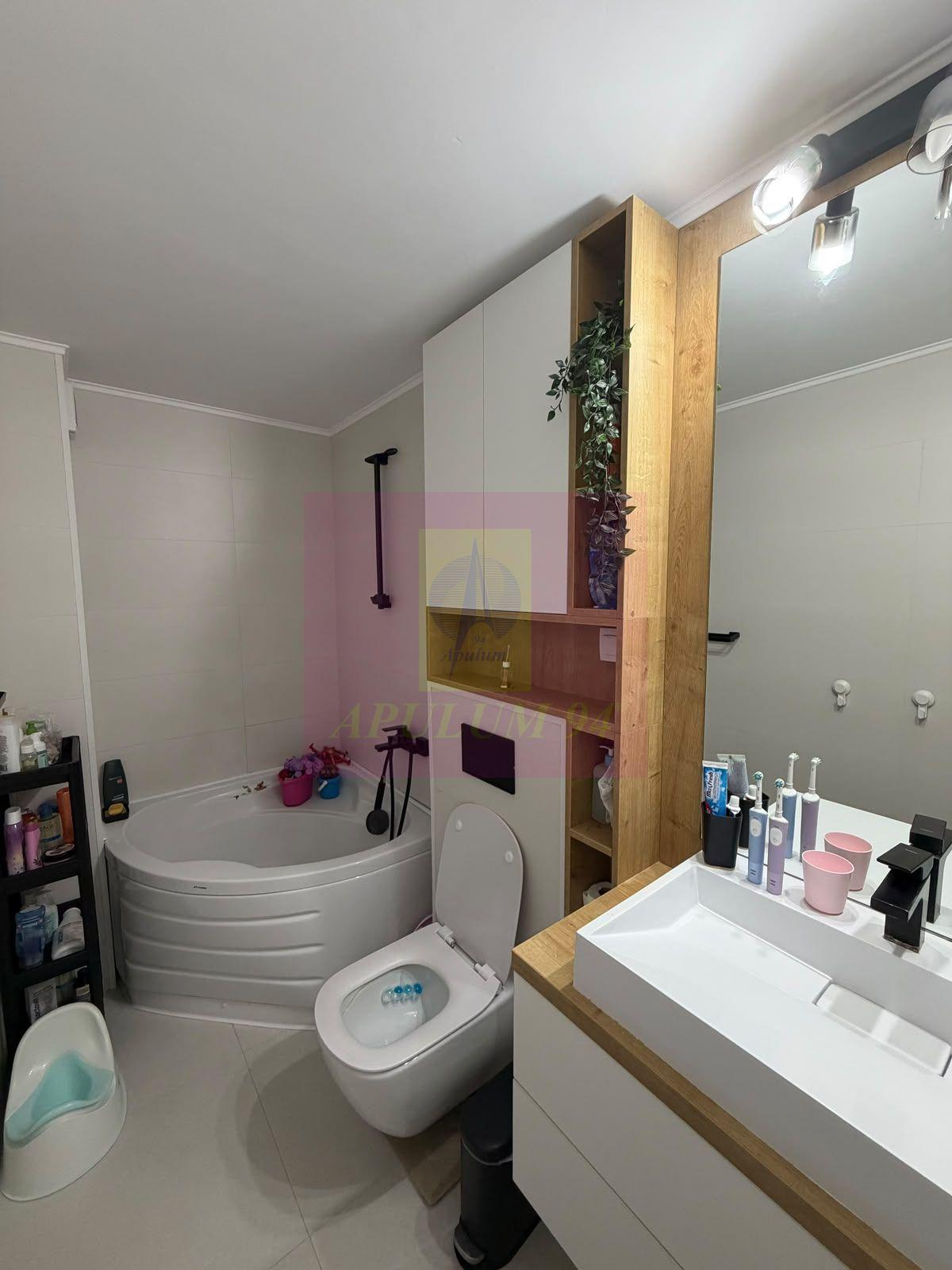 Apartament de vanzare 3 camere Mall Vitan, cu Centrala proprie - 9