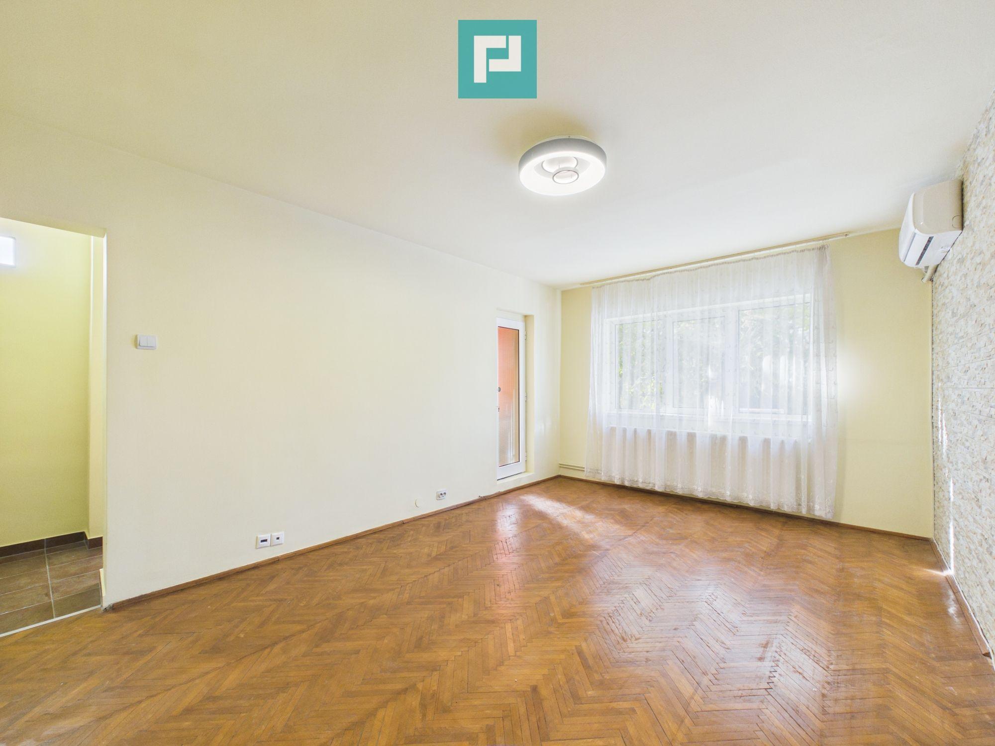 Apartament decomandat cu 3 camere, etaj II, Alfa - 1