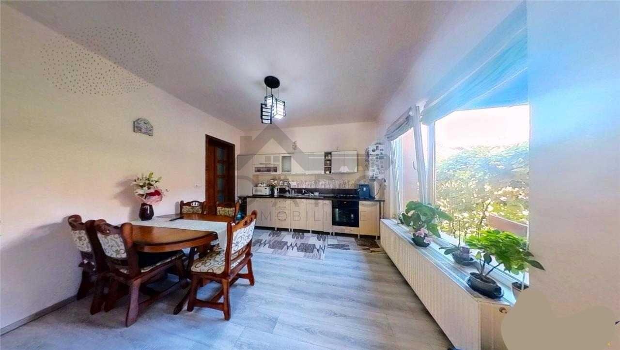 Casă bine poziționată, într-o zonă liniștită și sigură- Cartierul Unirii - 2