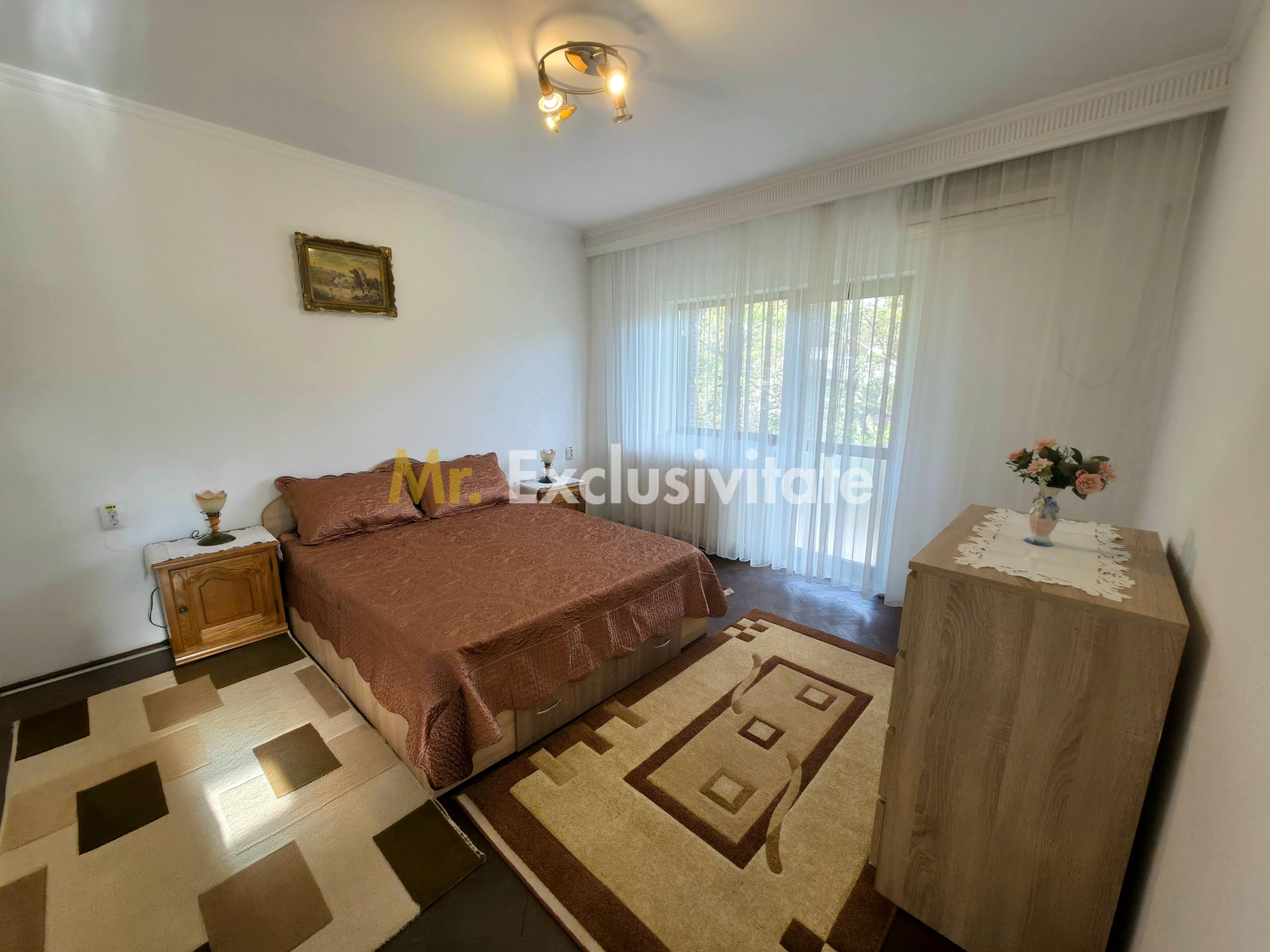 DE INCHIRIAT - Apartament in vila - 2 camere - Str. Trivale - 3