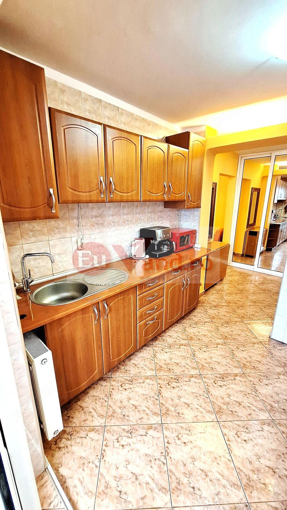 De inchiriat apartament renovat cu 3 camereTiglina 3, 500 E - 3
