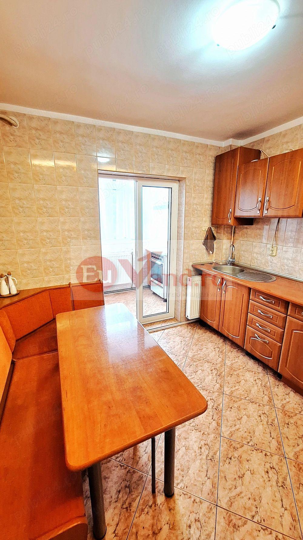 De inchiriat apartament renovat cu 3 camereTiglina 3, 500 E - 2