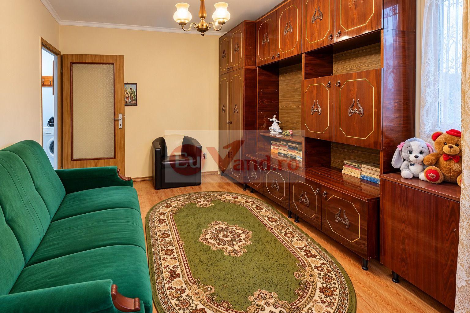 De vanzare apartament cu 2 camere, decomandat – Micro 19, parter, 46.500 E - 1