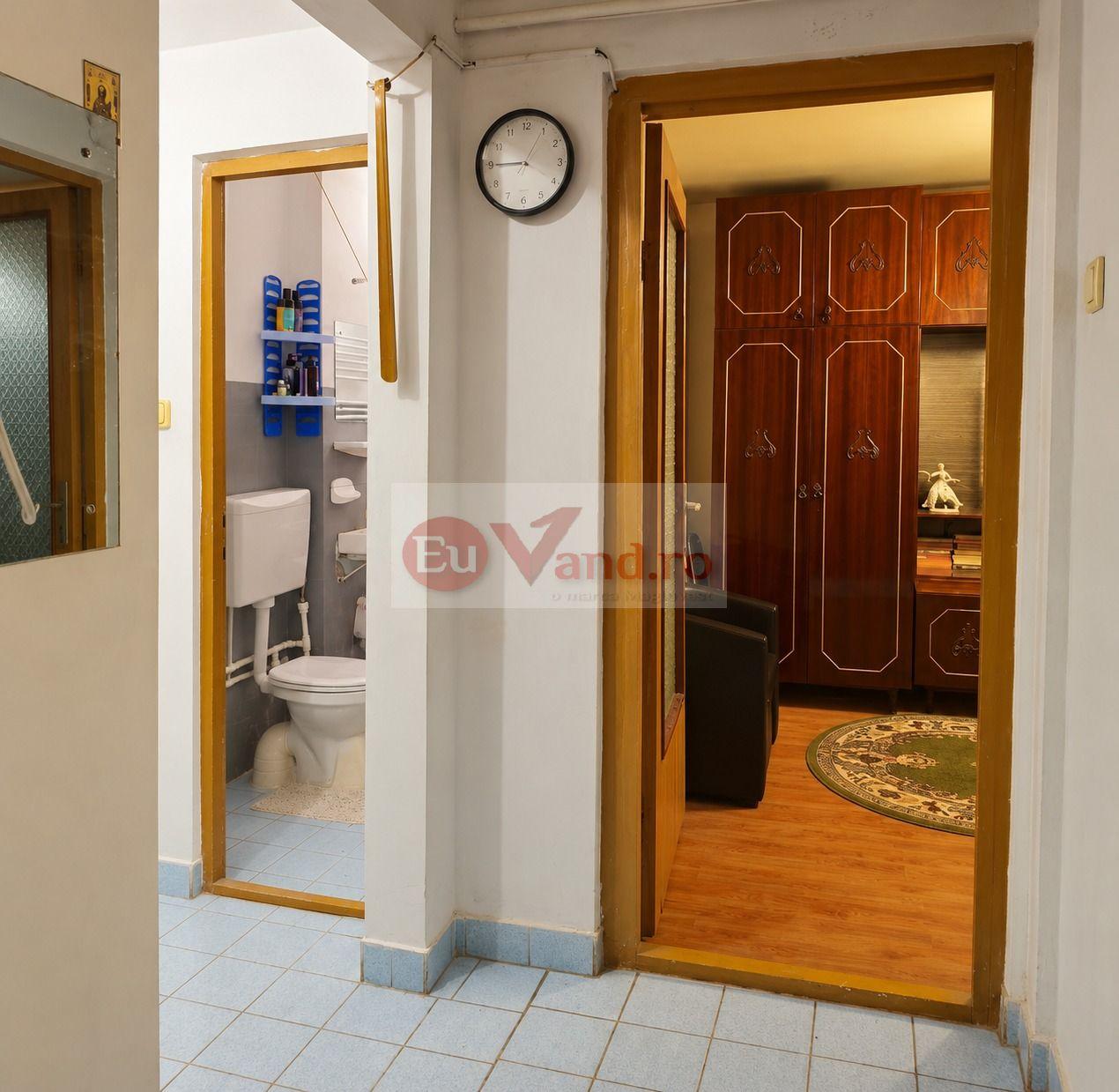 De vanzare apartament cu 2 camere, decomandat – Micro 19, parter, 46.500 E - 6