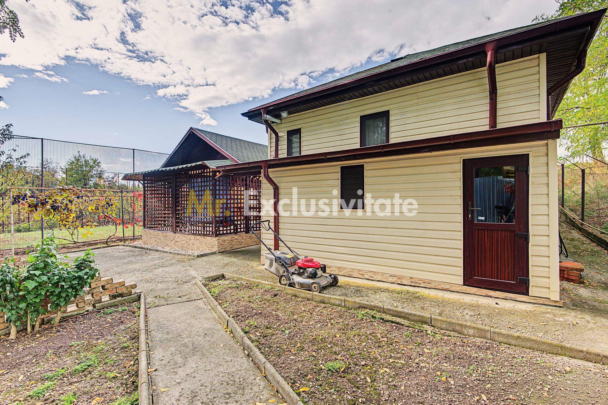 Casa individuala + teren 2.014 mp + livada Mioveni -Colibasi - 3