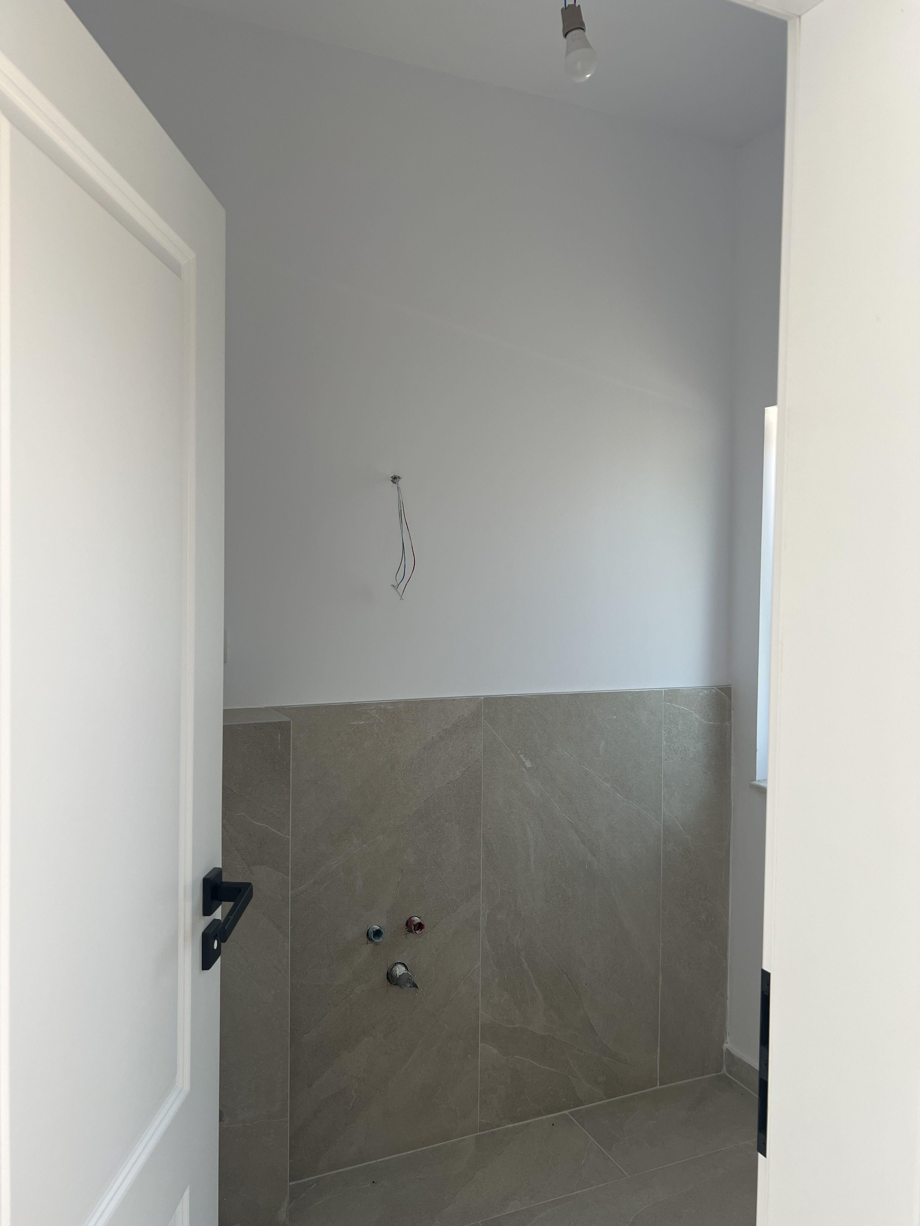 Jumătate de duplex premium, 120 mp utili, teren 256 mp, garaj și 3 dor - 4