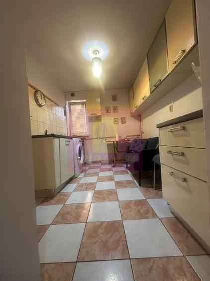 Ap 2 cam Drumul Taberei, la metrou - 6