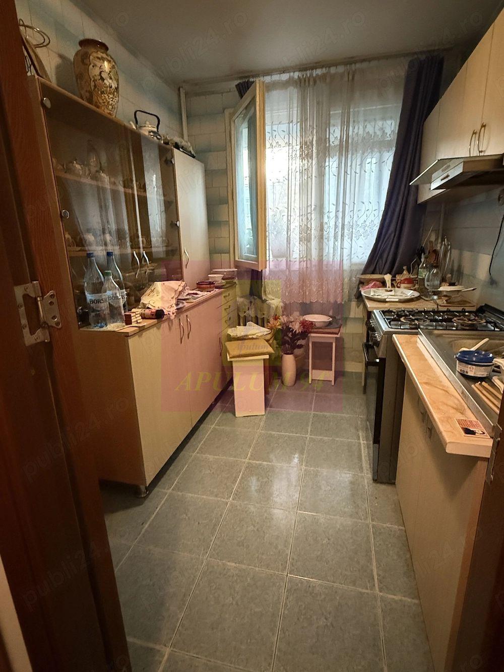 Vanzare apartamrnt 3 camere Titan-Restaurant Alba - 1