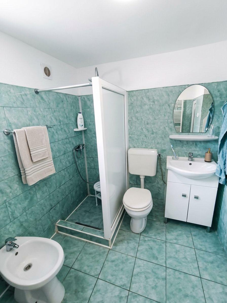 Casă cu 4 camere și curte intimă, Calea Martirilor – Timișoara - 11