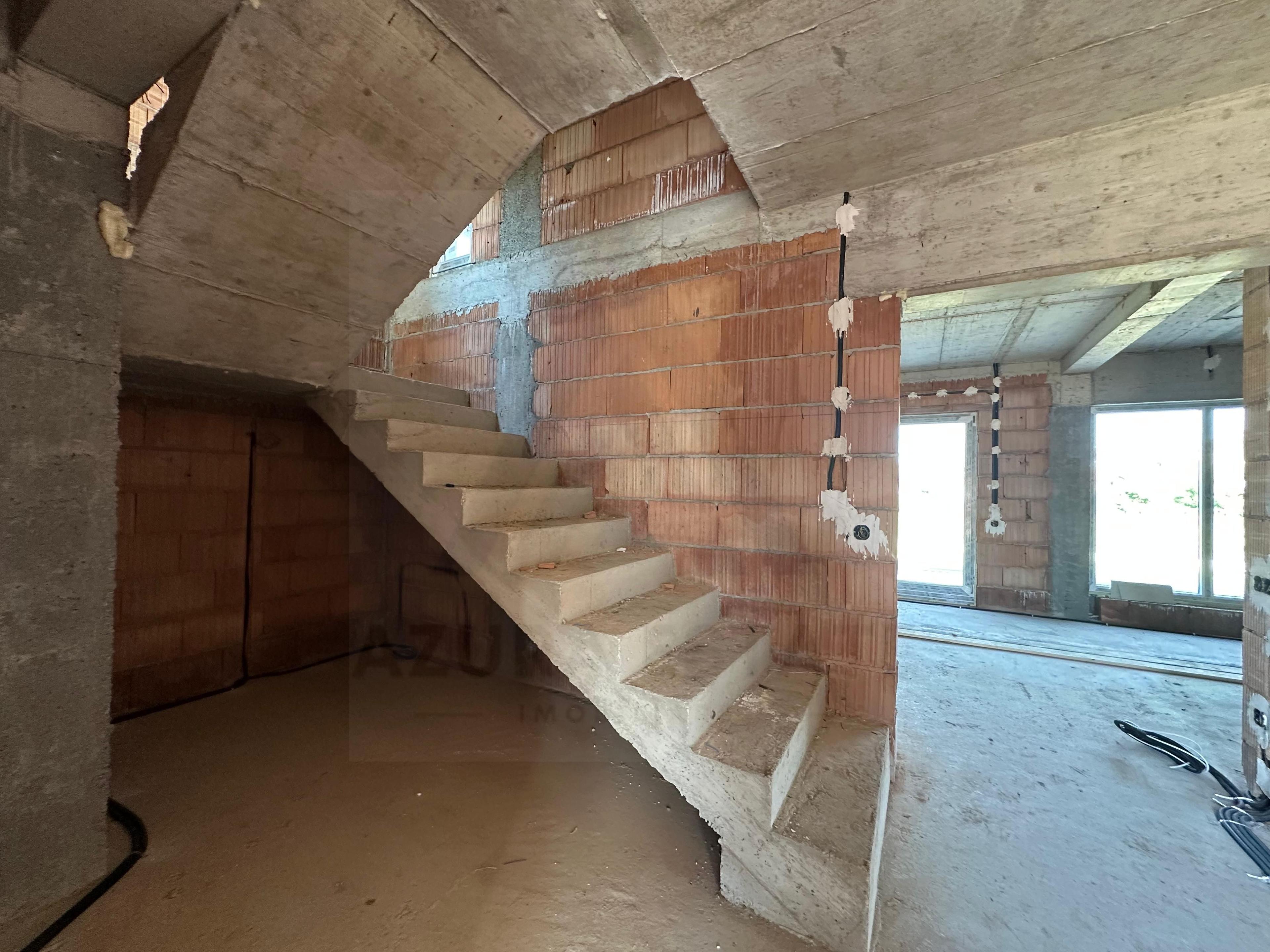 Casă tip duplex curte 350 mp 120 mp utili terasa 22 mp Sura Mare - 14