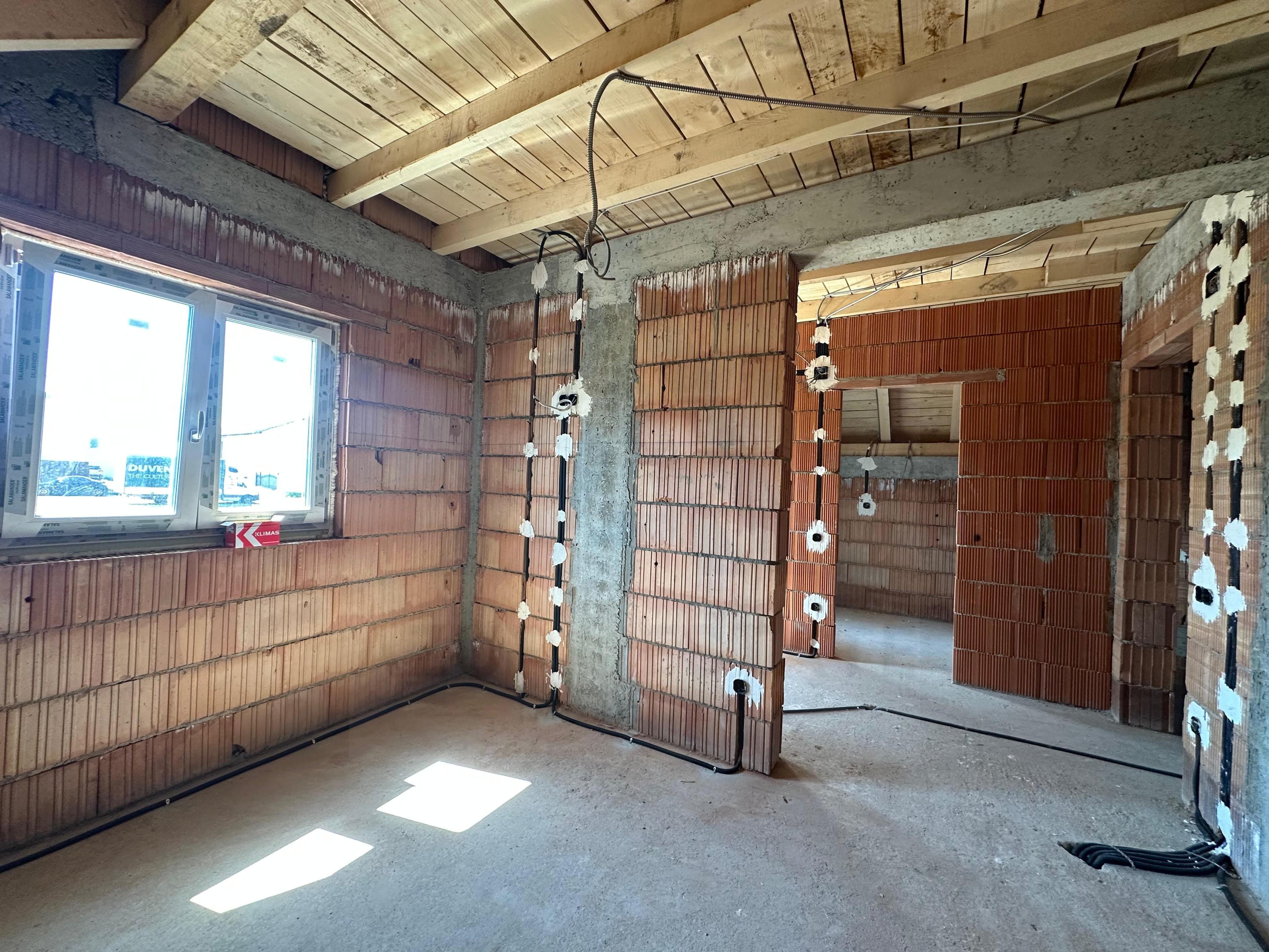 Casă tip duplex curte 350 mp 120 mp utili terasa 22 mp Sura Mare - 15