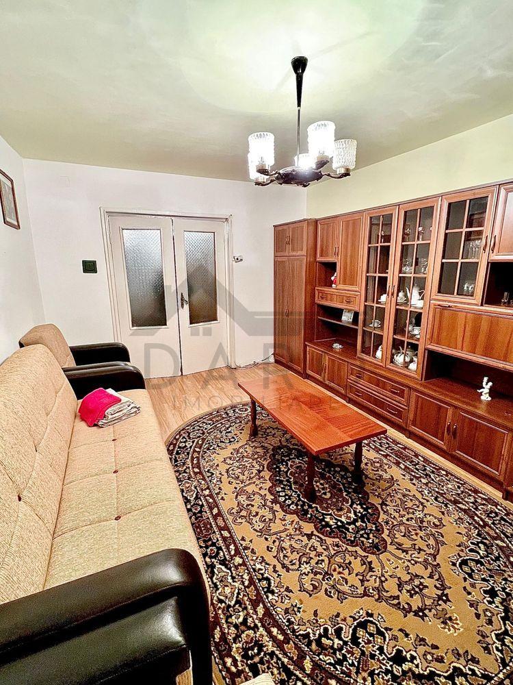Apartament de inchiriat - 1