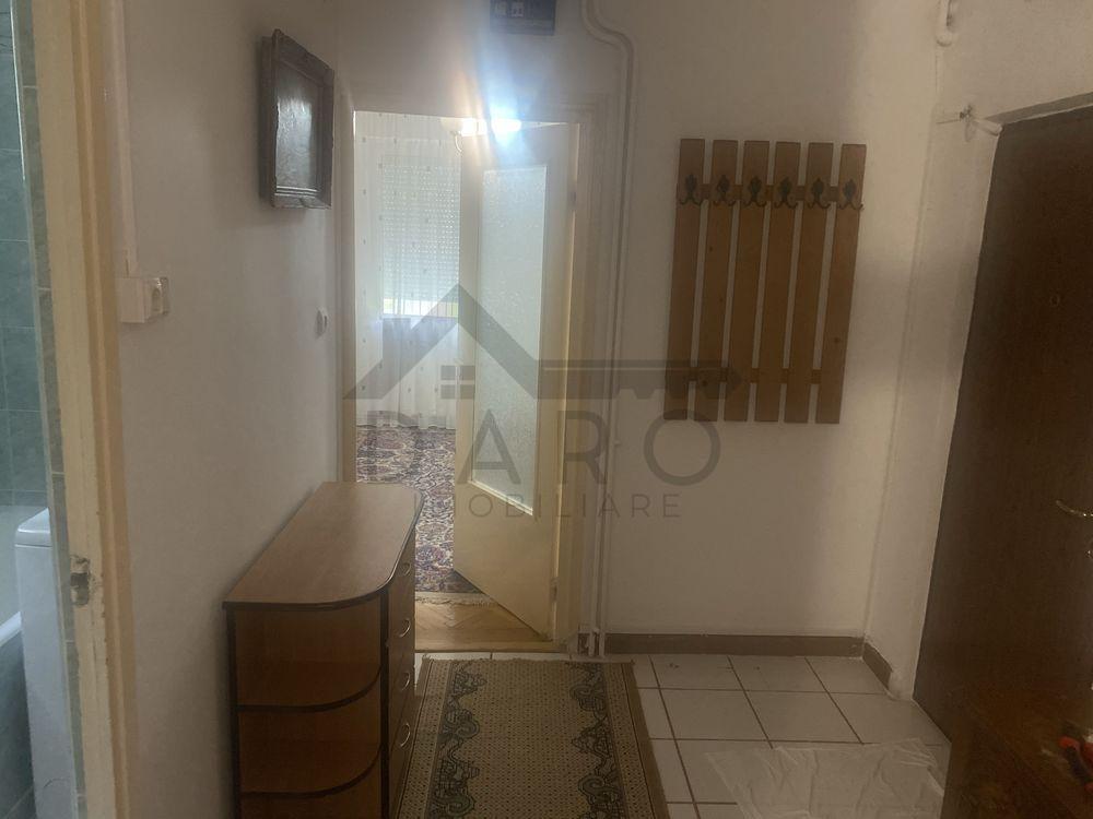 ofrrim spre inchirire un apartament cu o camera, Strada Banat 3, ap 3 - 1