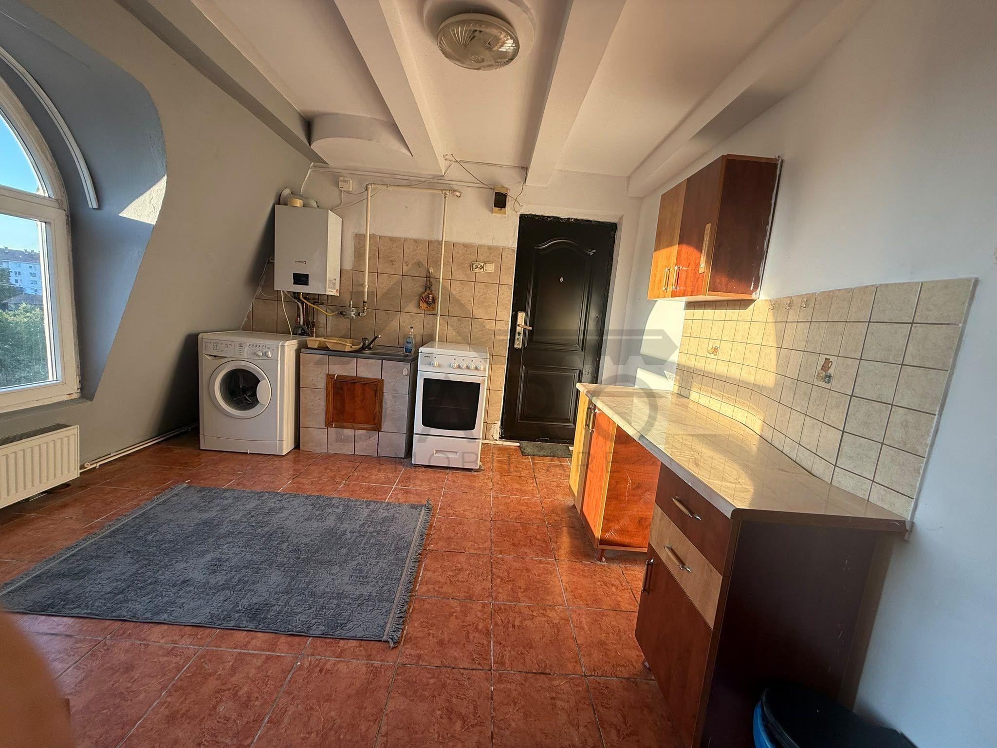 Apartament 1 dormitor + living Sangiorgiu de Mures - 1