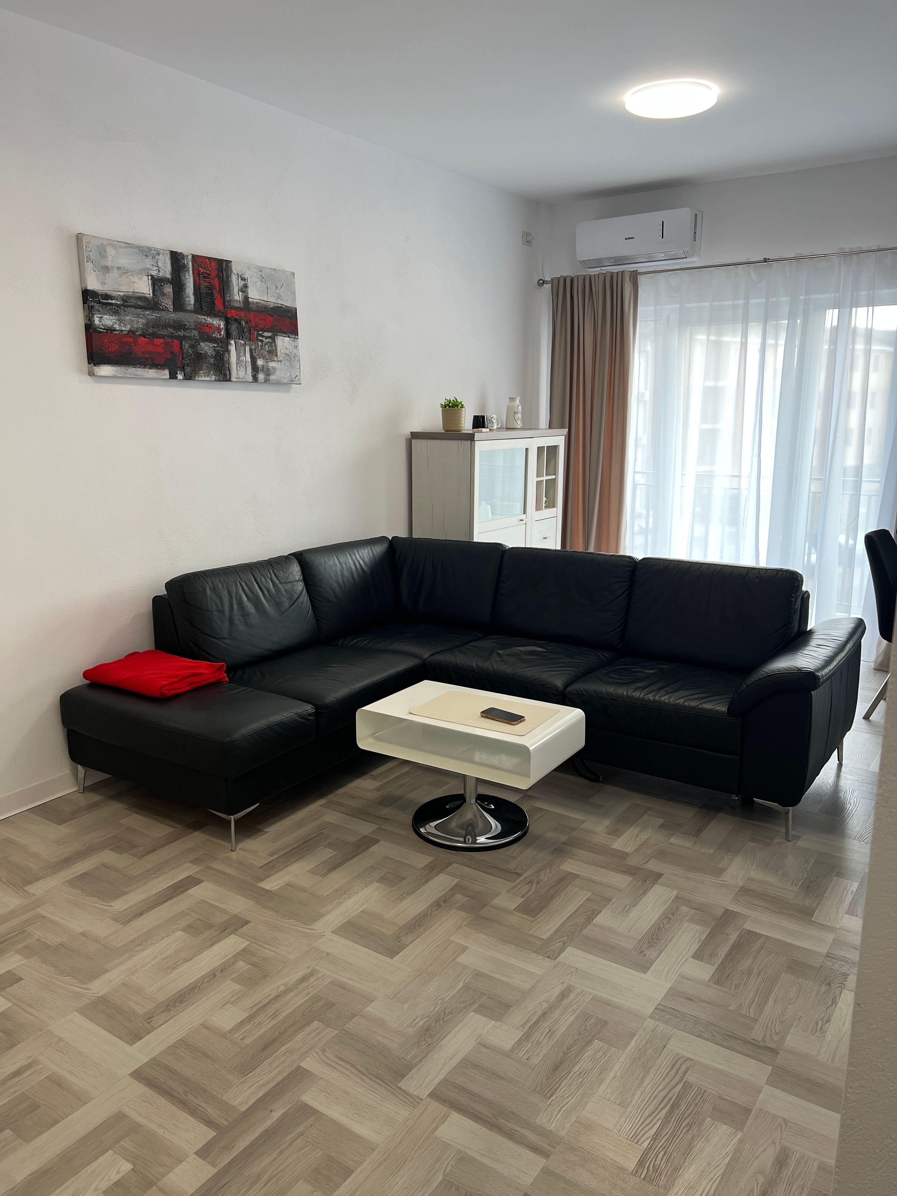 Apartament 3 camere | Prima închiriere | 72 mp utili + balcon 13 mp | - 1