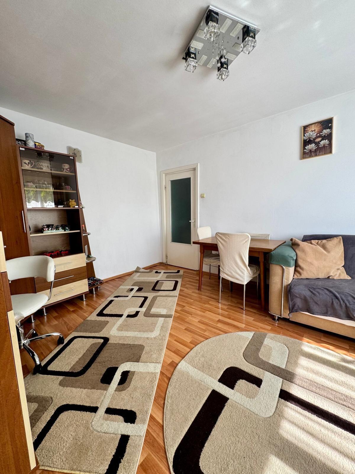 Apartament cu 2 camere, balcon și bucătărie separată - 5